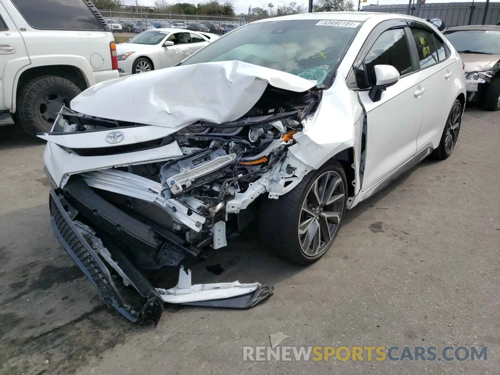 2 Photograph of a damaged car 5YFS4RCE0LP037388 TOYOTA COROLLA 2020