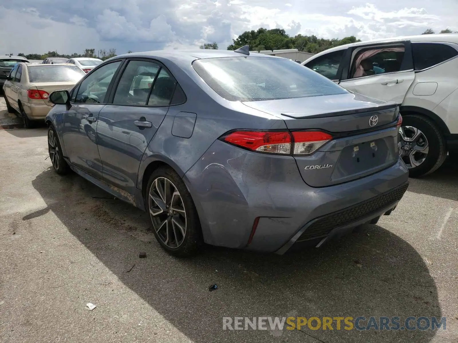 3 Photograph of a damaged car 5YFS4RCE0LP040355 TOYOTA COROLLA 2020
