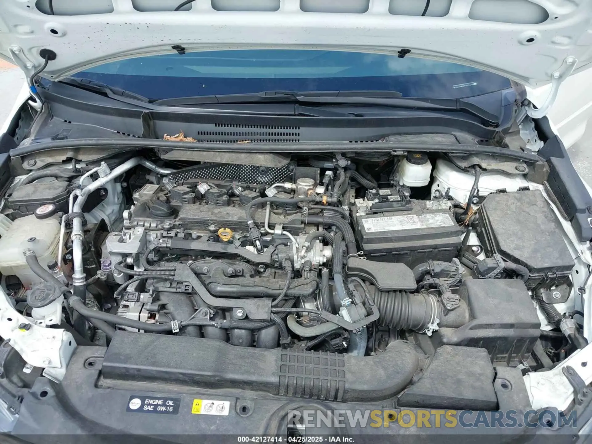 10 Photograph of a damaged car 5YFS4RCE0LP053140 TOYOTA COROLLA 2020