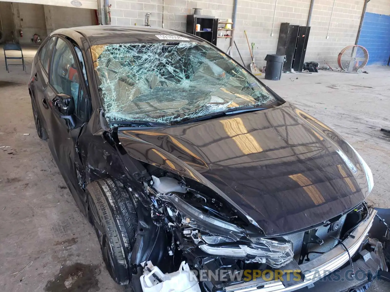 9 Photograph of a damaged car 5YFS4RCE0LP057205 TOYOTA COROLLA 2020