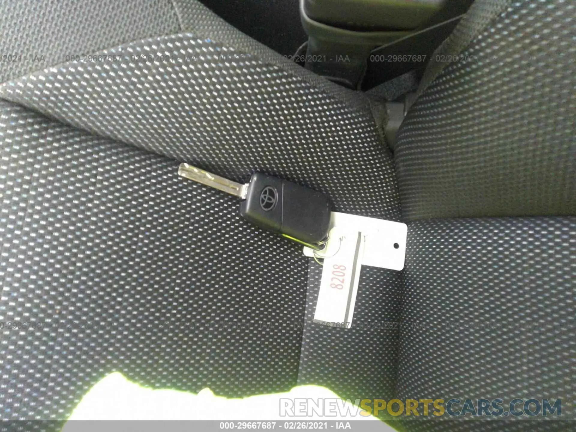 11 Photograph of a damaged car 5YFS4RCE1LP025492 TOYOTA COROLLA 2020