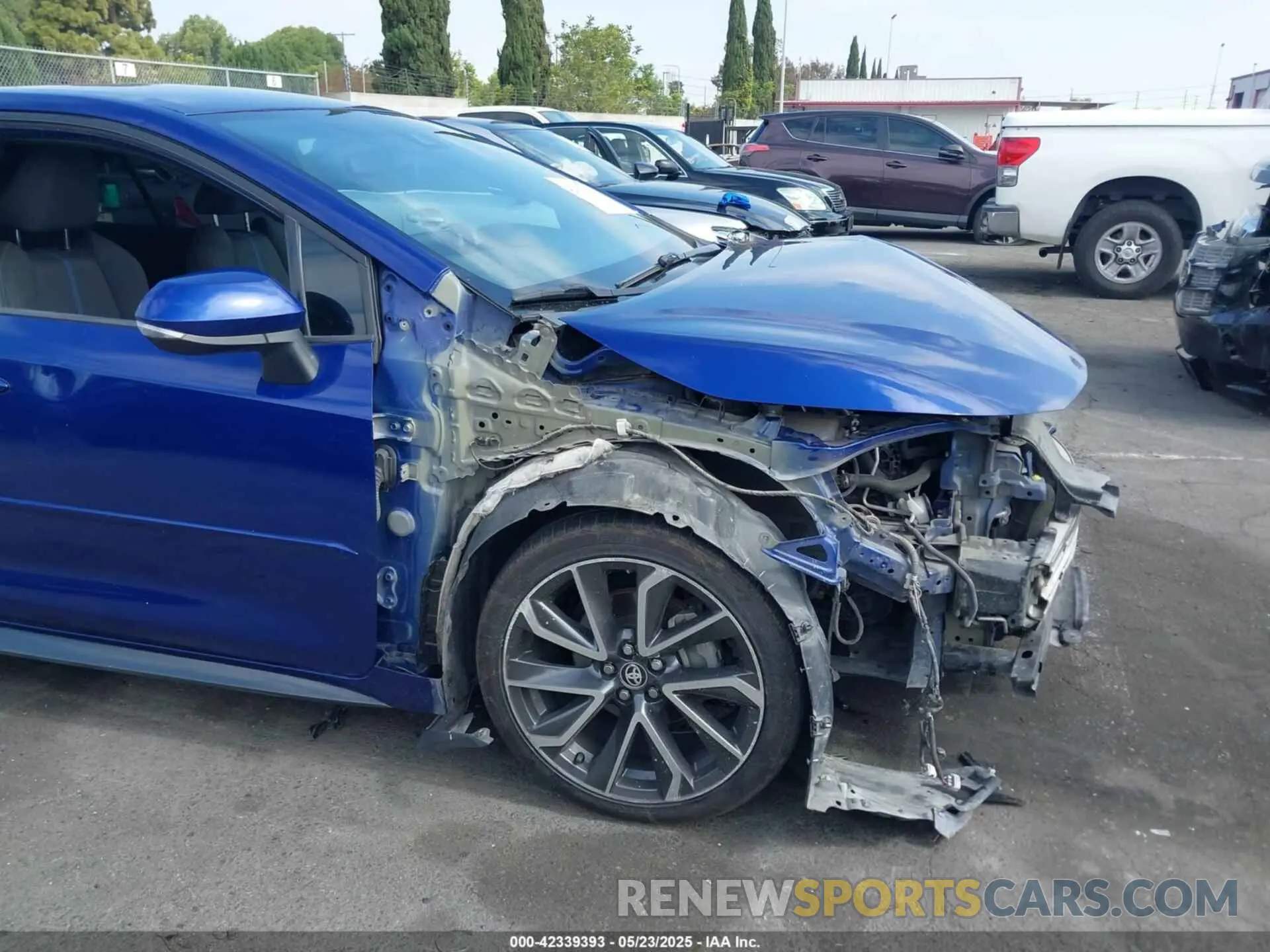 18 Photograph of a damaged car 5YFS4RCE2LP026747 TOYOTA COROLLA 2020