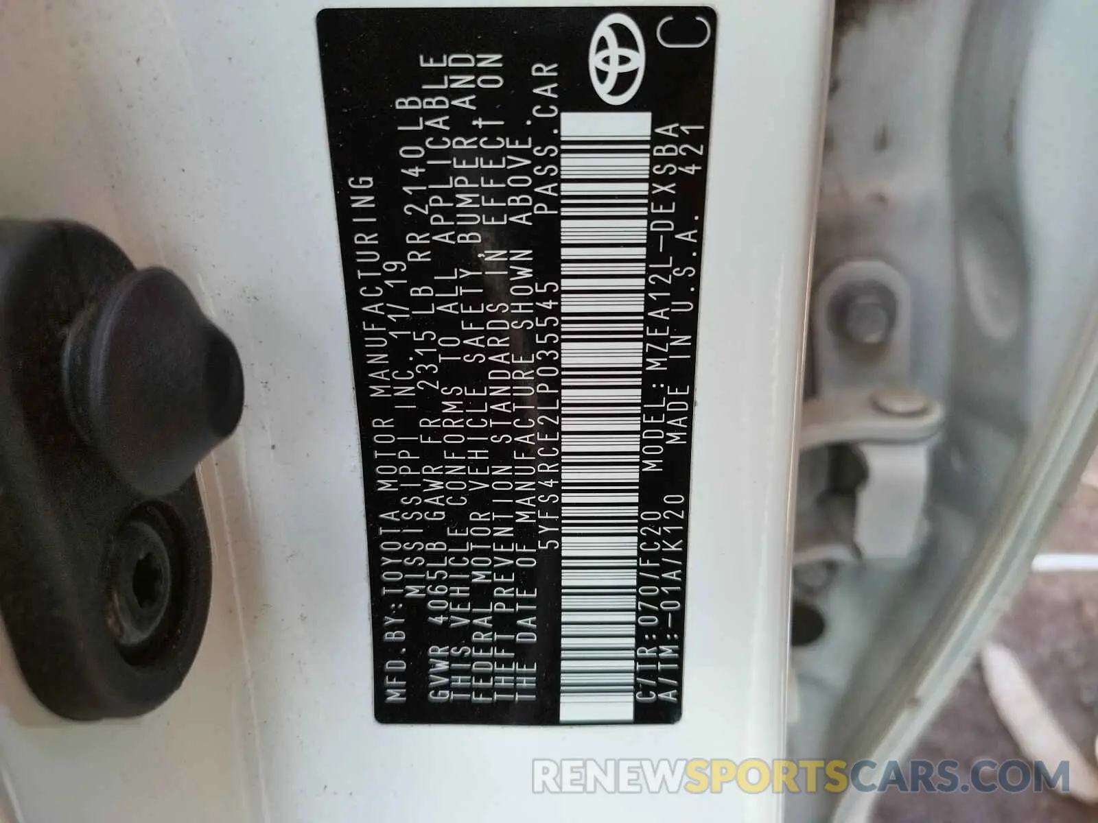 10 Photograph of a damaged car 5YFS4RCE2LP035545 TOYOTA COROLLA 2020