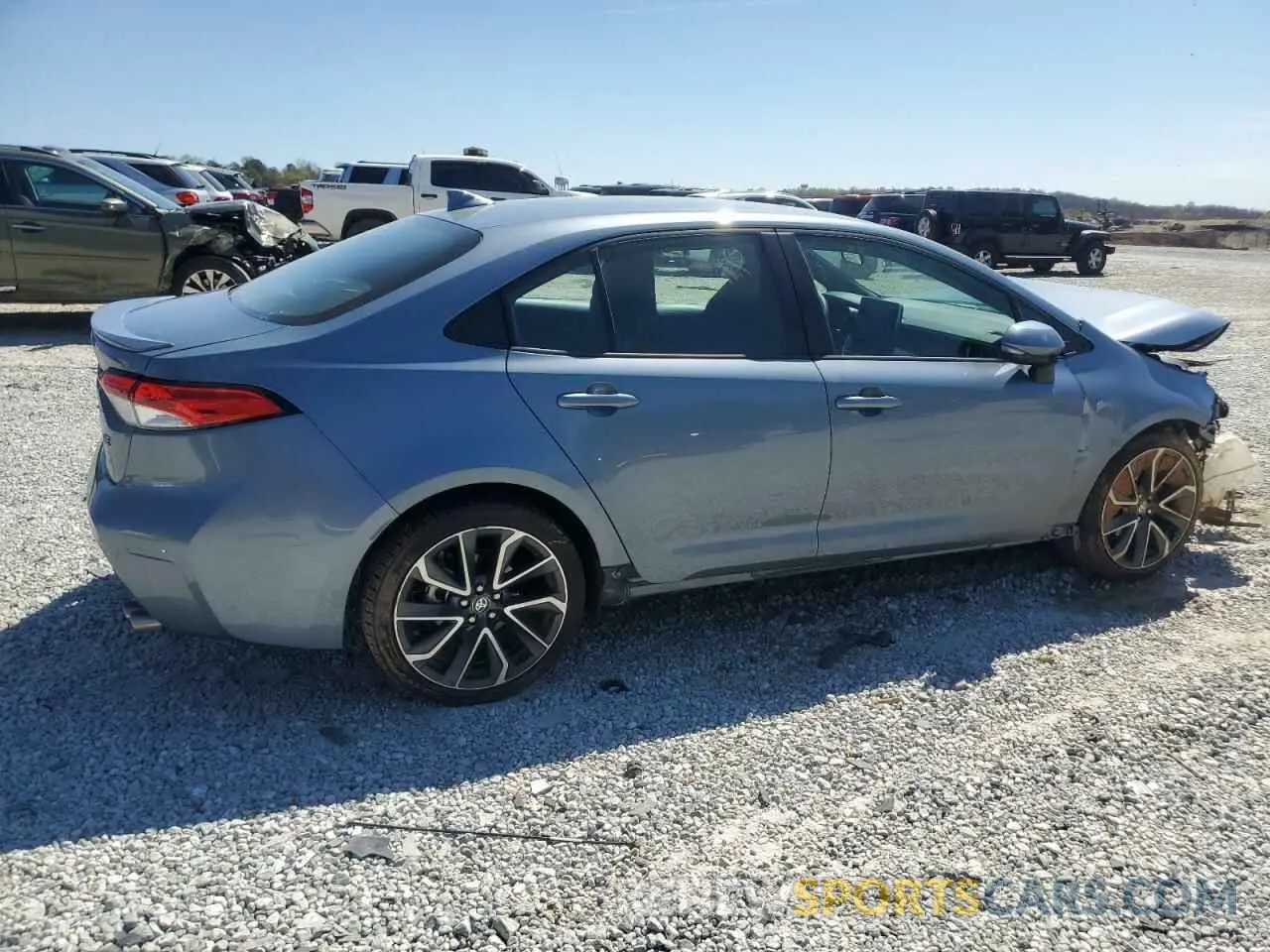 3 Photograph of a damaged car 5YFS4RCE2LP040065 TOYOTA COROLLA 2020