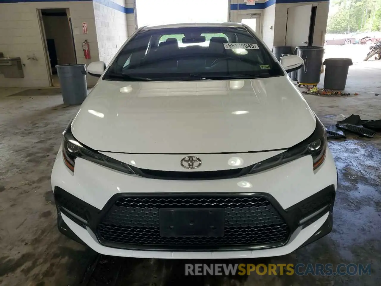5 Photograph of a damaged car 5YFS4RCE2LP040485 TOYOTA COROLLA 2020
