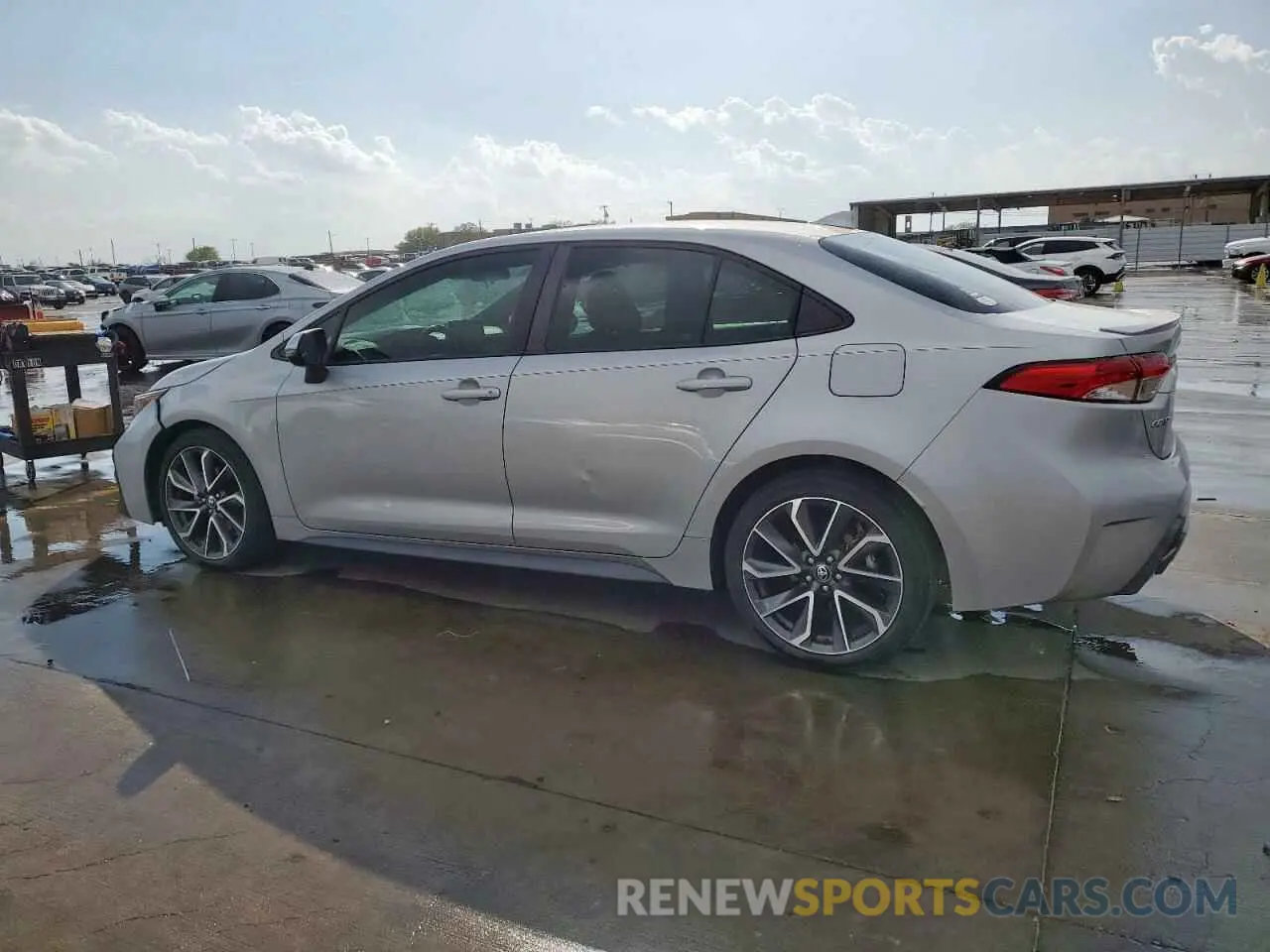 2 Photograph of a damaged car 5YFS4RCE2LP052586 TOYOTA COROLLA 2020