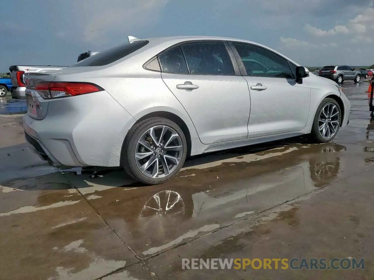 3 Photograph of a damaged car 5YFS4RCE2LP052586 TOYOTA COROLLA 2020