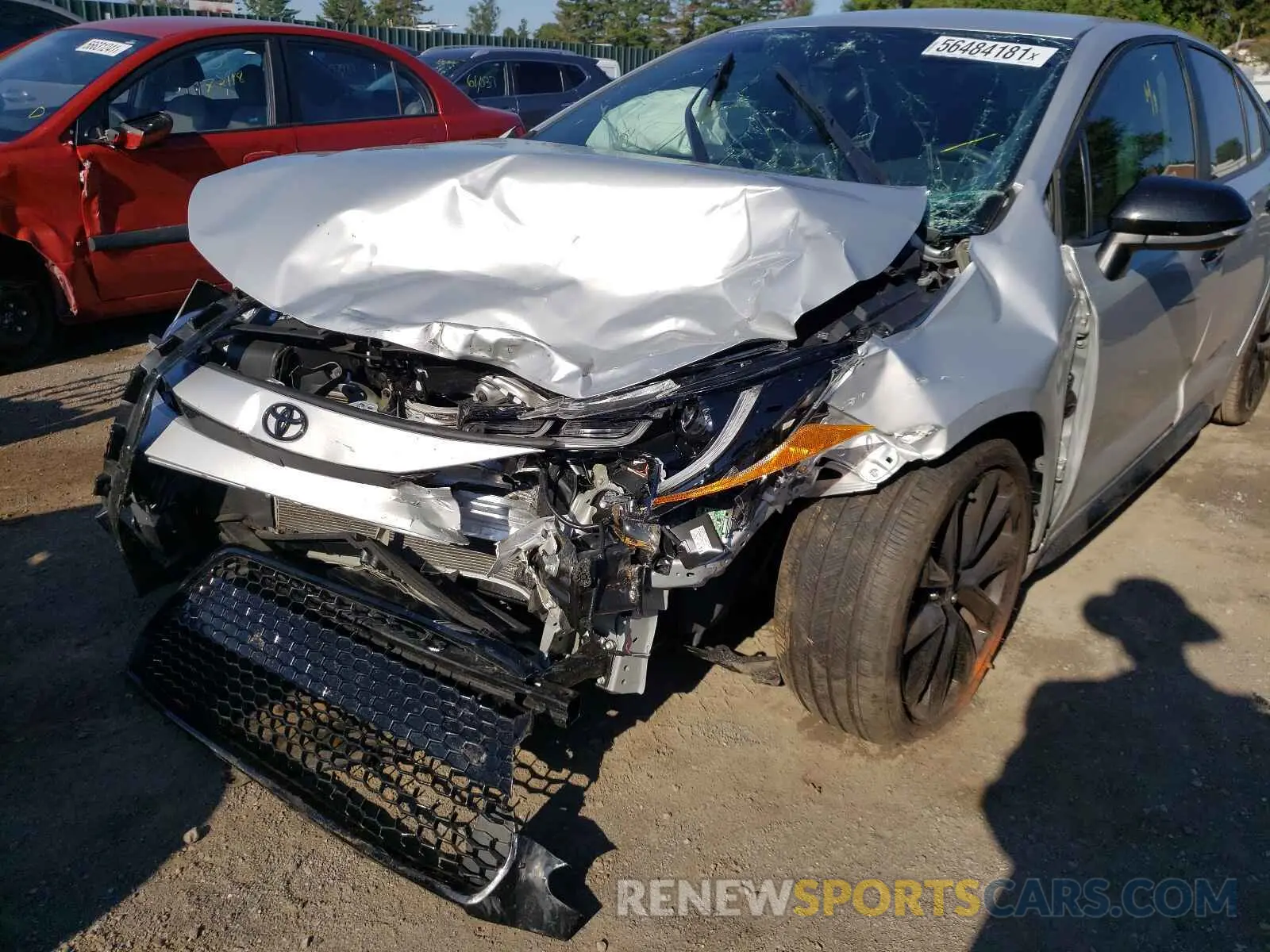 9 Photograph of a damaged car 5YFS4RCE2LP052877 TOYOTA COROLLA 2020