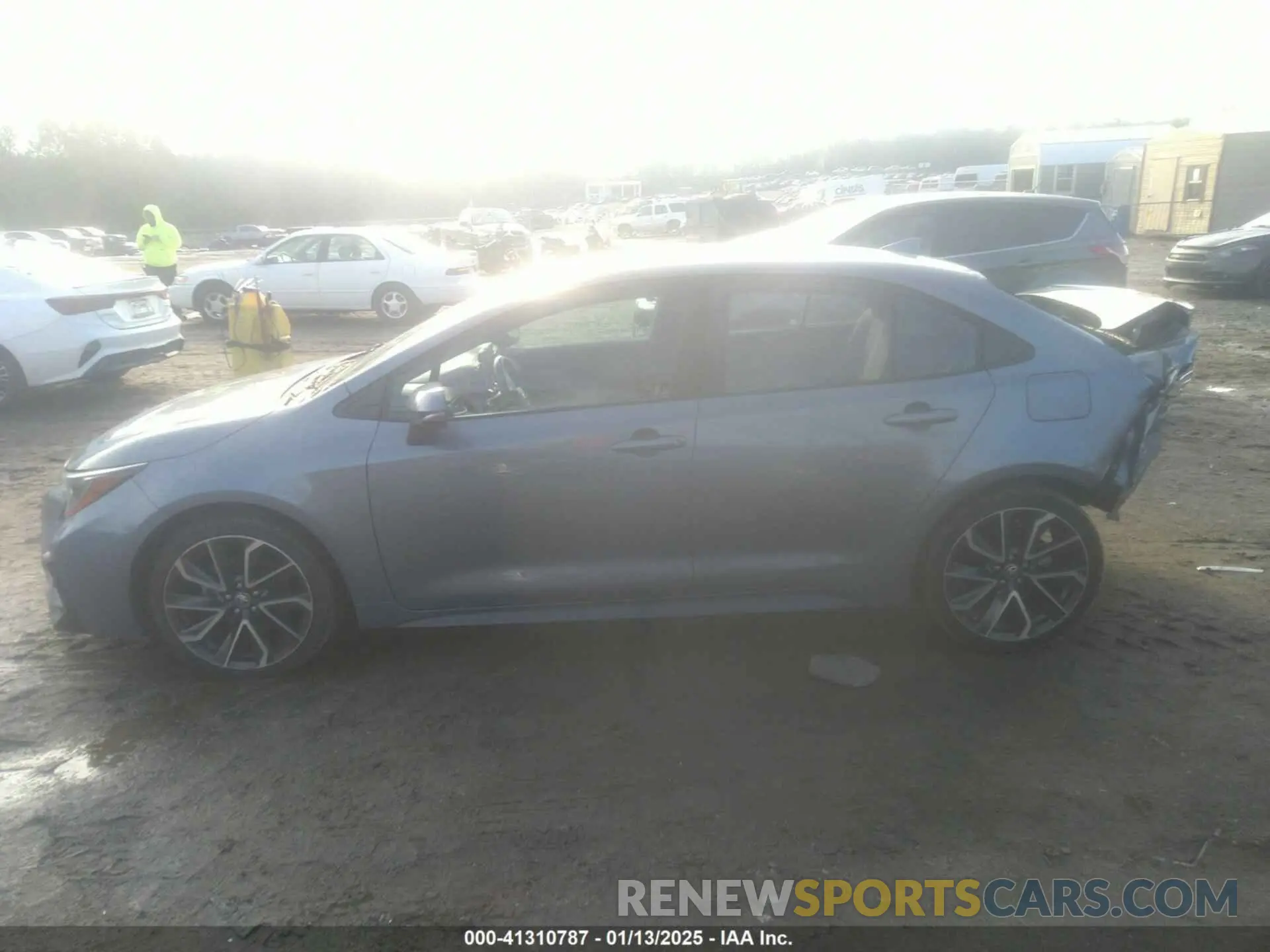 14 Photograph of a damaged car 5YFS4RCE3LP024568 TOYOTA COROLLA 2020