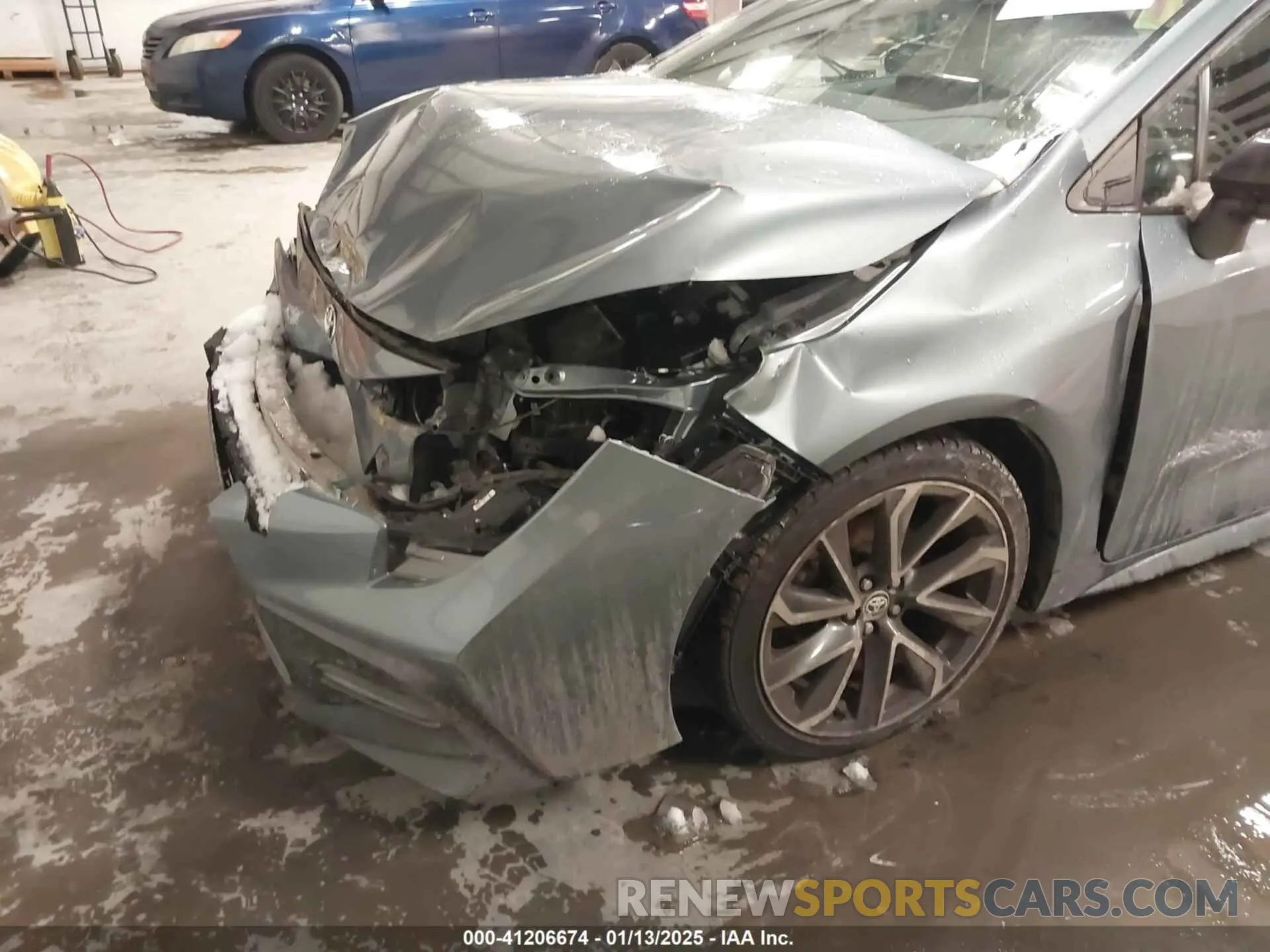 17 Photograph of a damaged car 5YFS4RCE3LP031312 TOYOTA COROLLA 2020