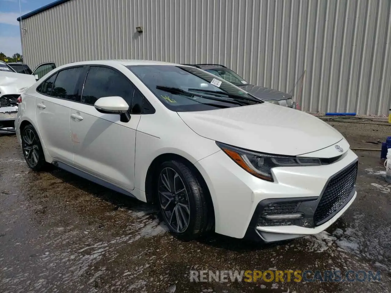 1 Photograph of a damaged car 5YFS4RCE3LP041063 TOYOTA COROLLA 2020