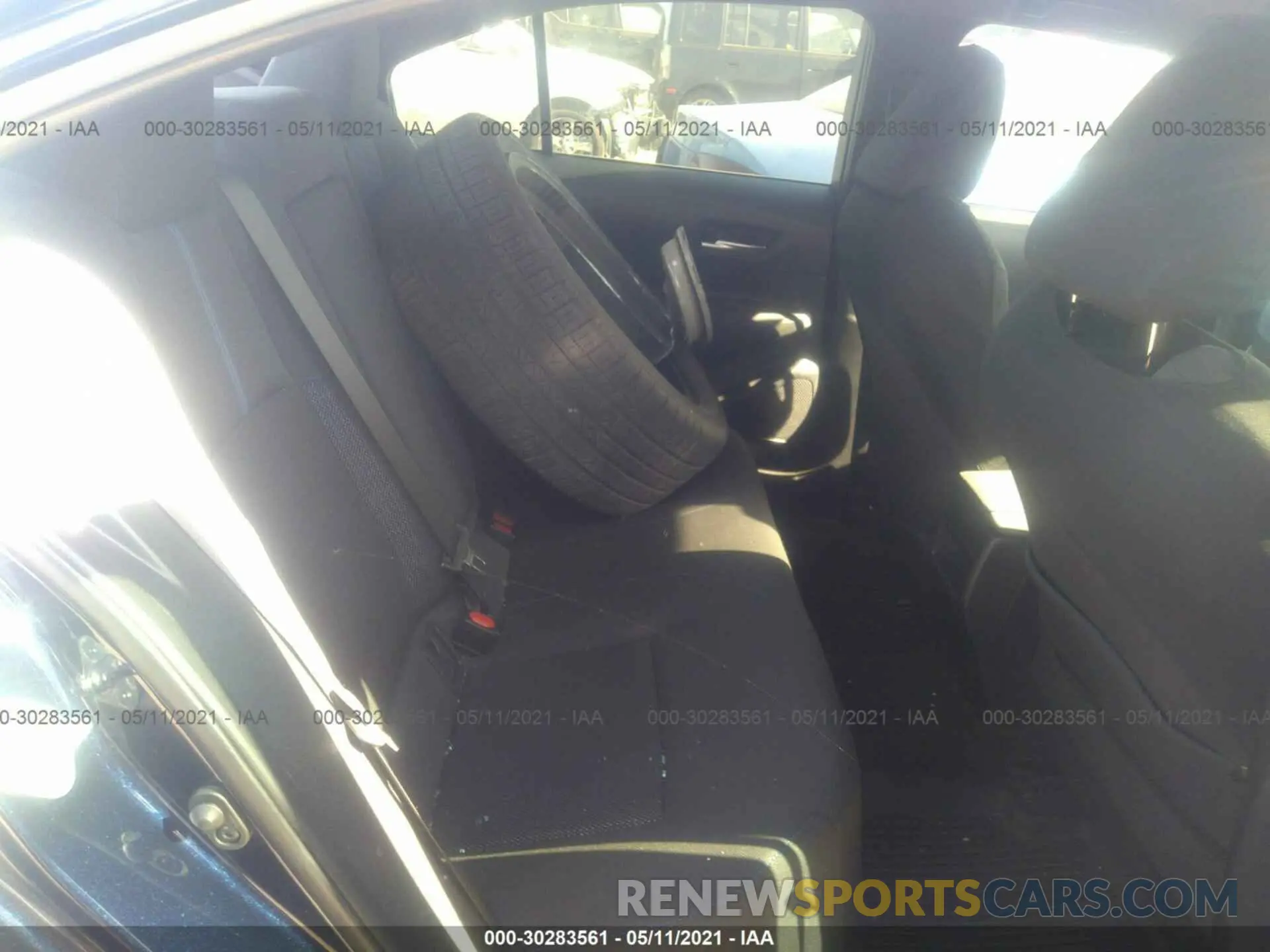 8 Photograph of a damaged car 5YFS4RCE3LP046070 TOYOTA COROLLA 2020