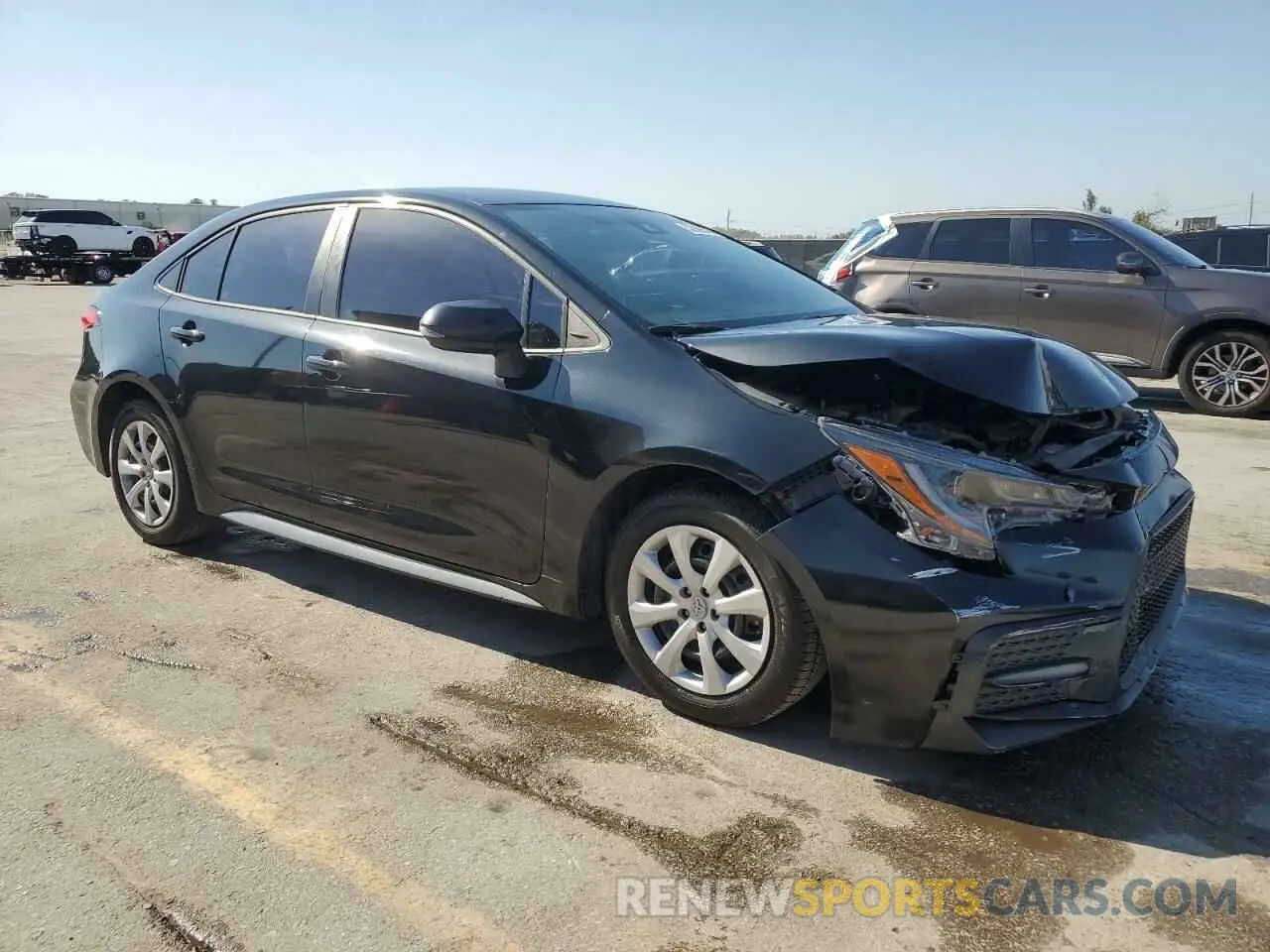 4 Photograph of a damaged car 5YFS4RCE3LP047462 TOYOTA COROLLA 2020