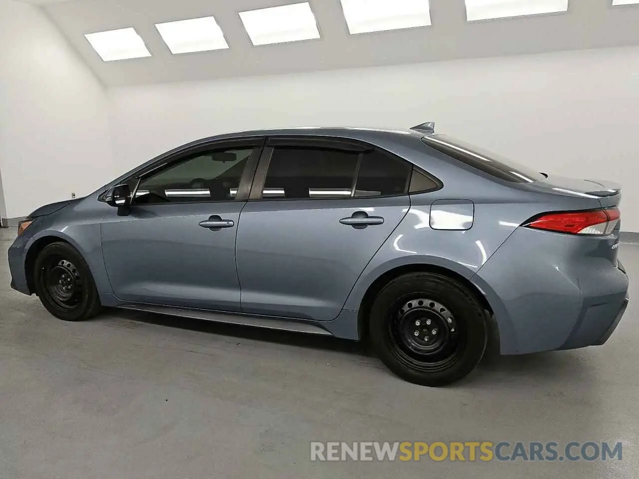 2 Photograph of a damaged car 5YFS4RCE3LP051558 TOYOTA COROLLA 2020