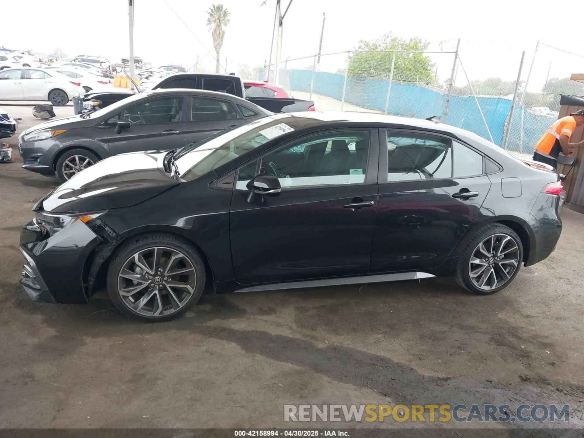 15 Photograph of a damaged car 5YFS4RCE4LP003857 TOYOTA COROLLA 2020
