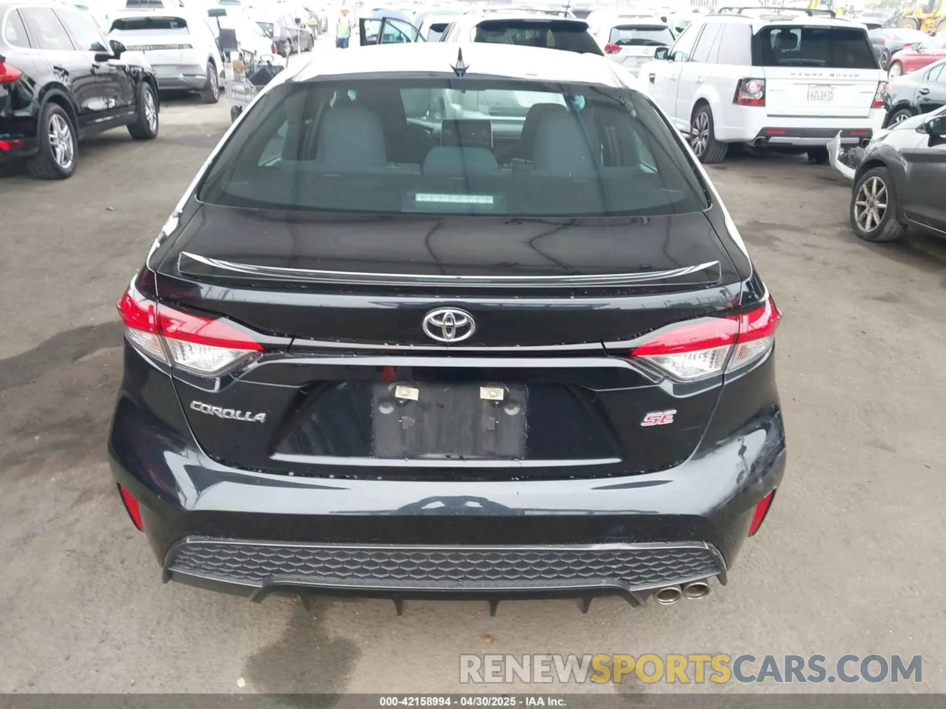 17 Photograph of a damaged car 5YFS4RCE4LP003857 TOYOTA COROLLA 2020