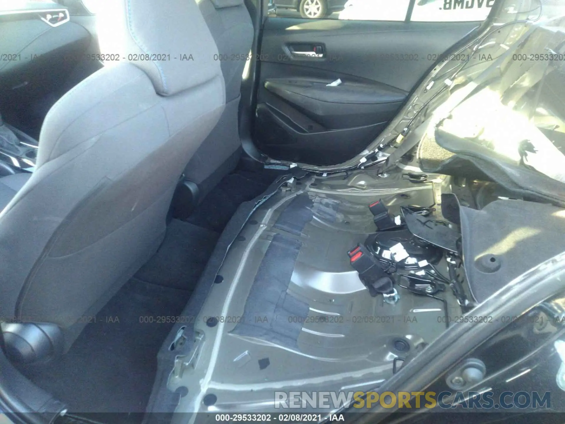 8 Photograph of a damaged car 5YFS4RCE4LP039788 TOYOTA COROLLA 2020