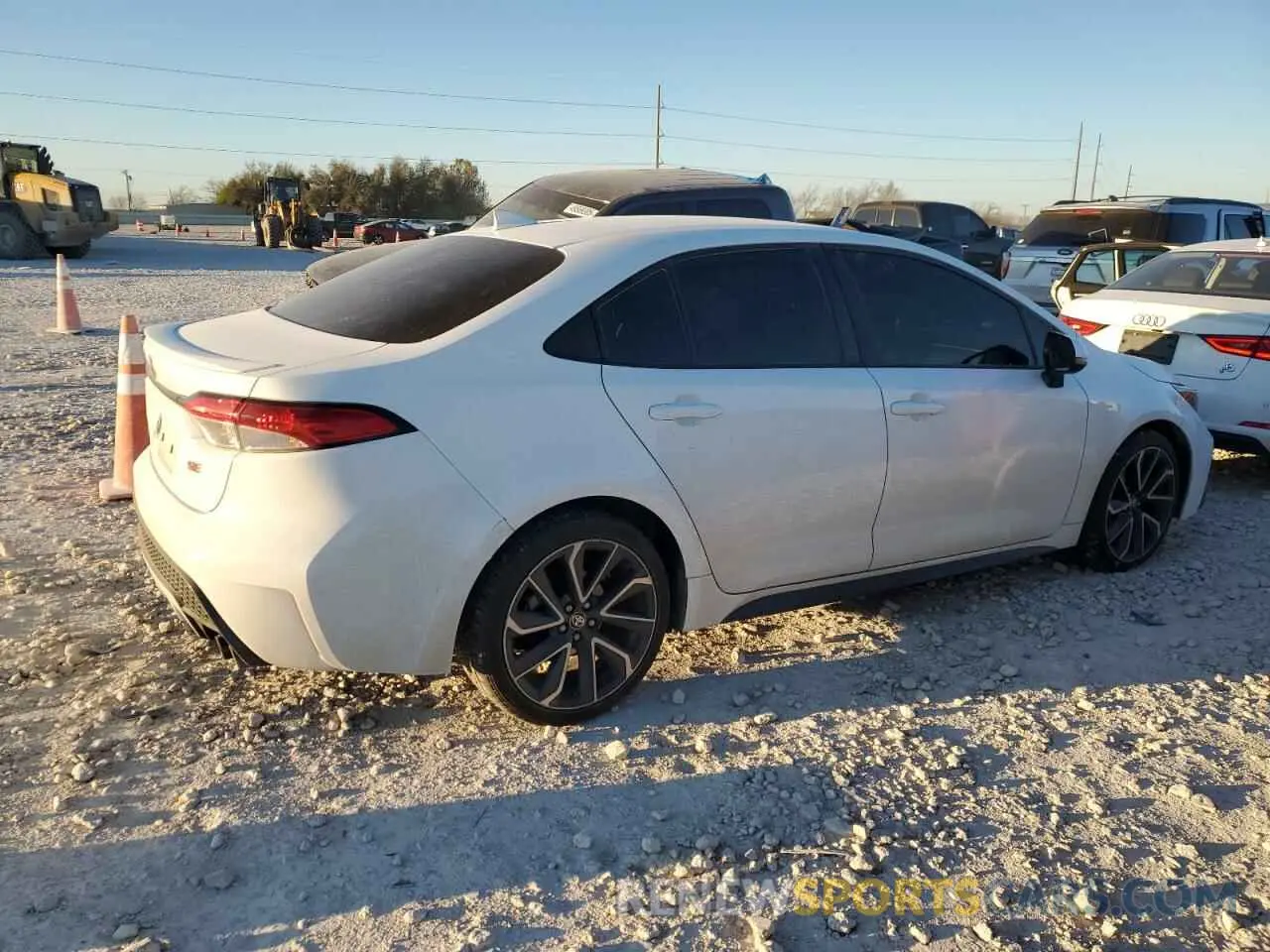 3 Фотография поврежденного автомобиля 5YFS4RCE4LP047082 TOYOTA COROLLA 2020