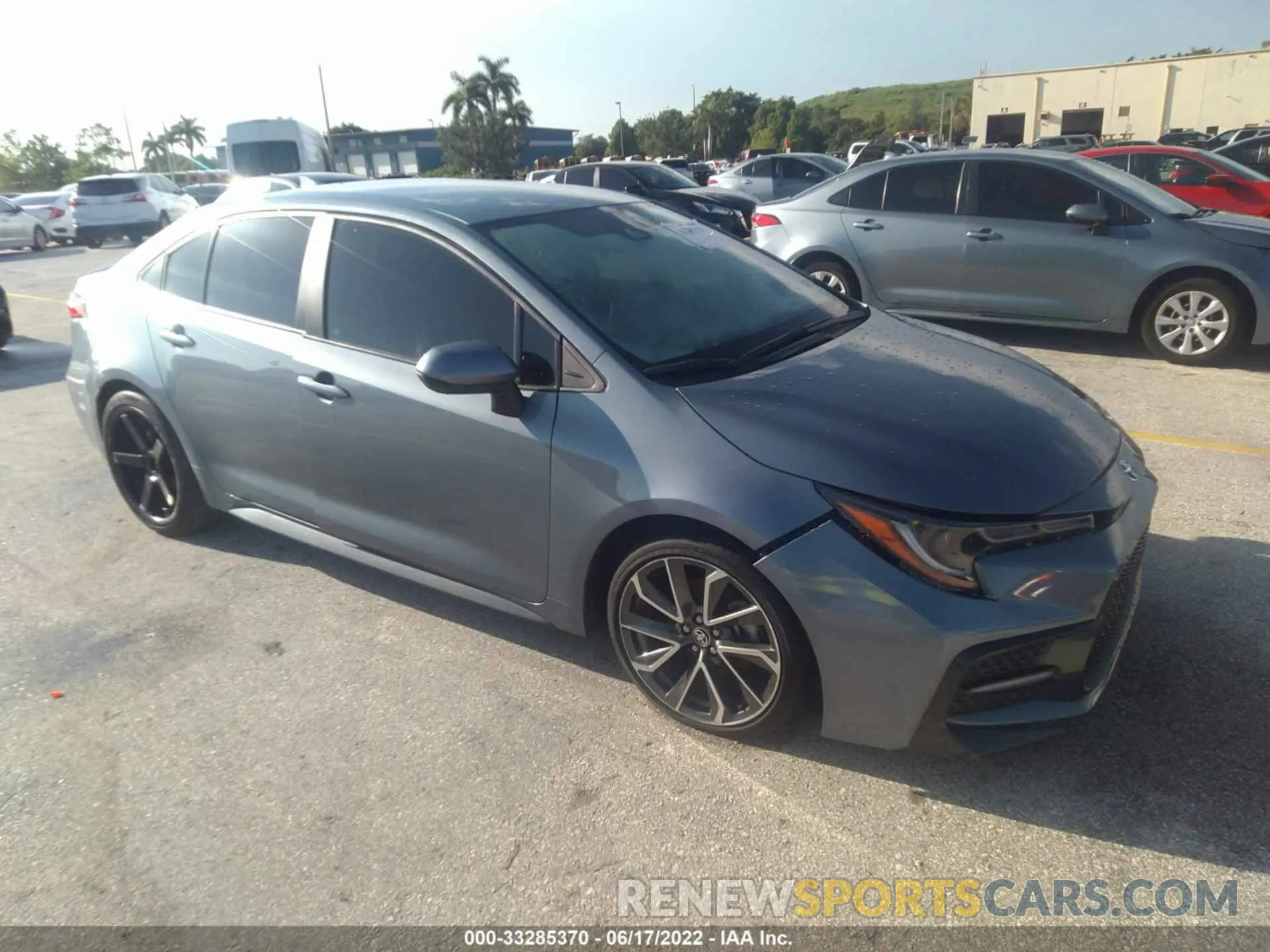 1 Photograph of a damaged car 5YFS4RCE4LP050516 TOYOTA COROLLA 2020