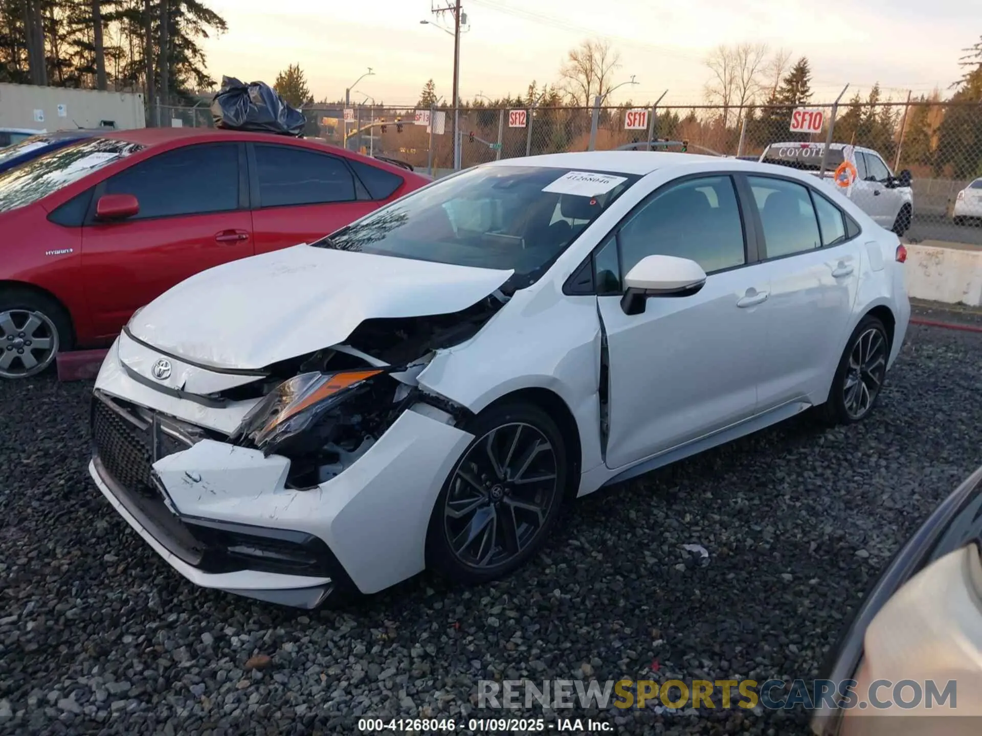 2 Photograph of a damaged car 5YFS4RCE5LP011501 TOYOTA COROLLA 2020