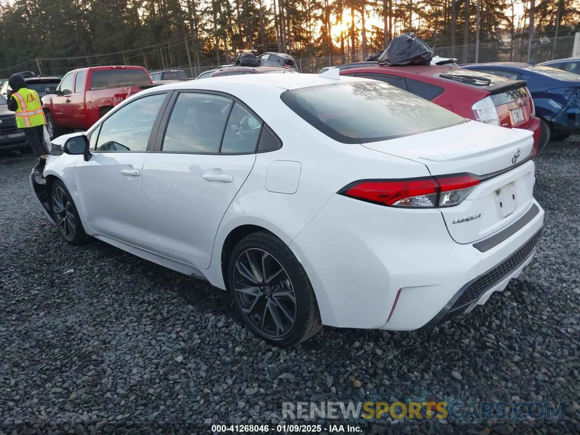 3 Photograph of a damaged car 5YFS4RCE5LP011501 TOYOTA COROLLA 2020