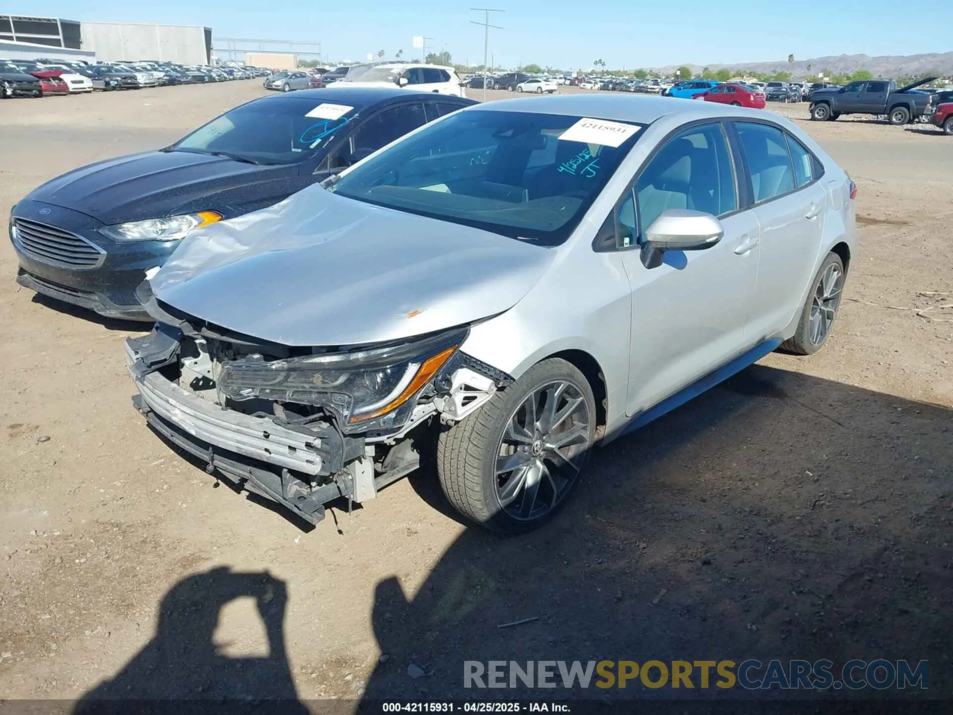 2 Photograph of a damaged car 5YFS4RCE5LP016441 TOYOTA COROLLA 2020