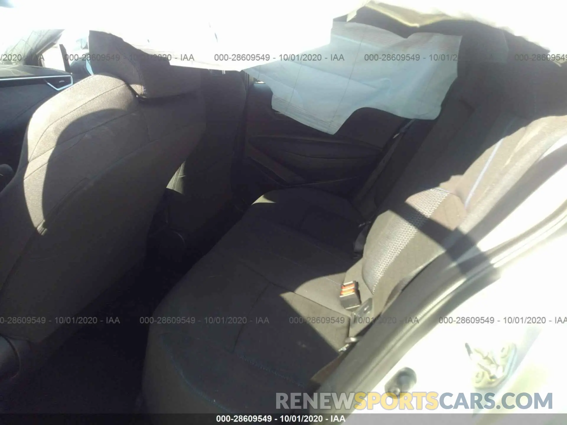 8 Photograph of a damaged car 5YFS4RCE5LP020893 TOYOTA COROLLA 2020