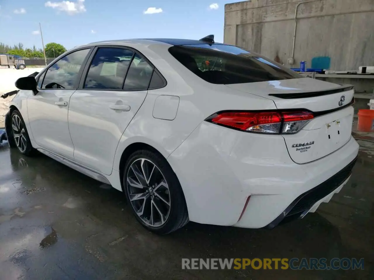 3 Photograph of a damaged car 5YFS4RCE5LP023020 TOYOTA COROLLA 2020