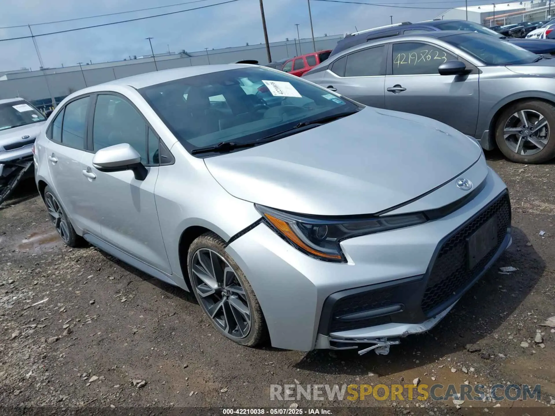 1 Photograph of a damaged car 5YFS4RCE5LP027651 TOYOTA COROLLA 2020