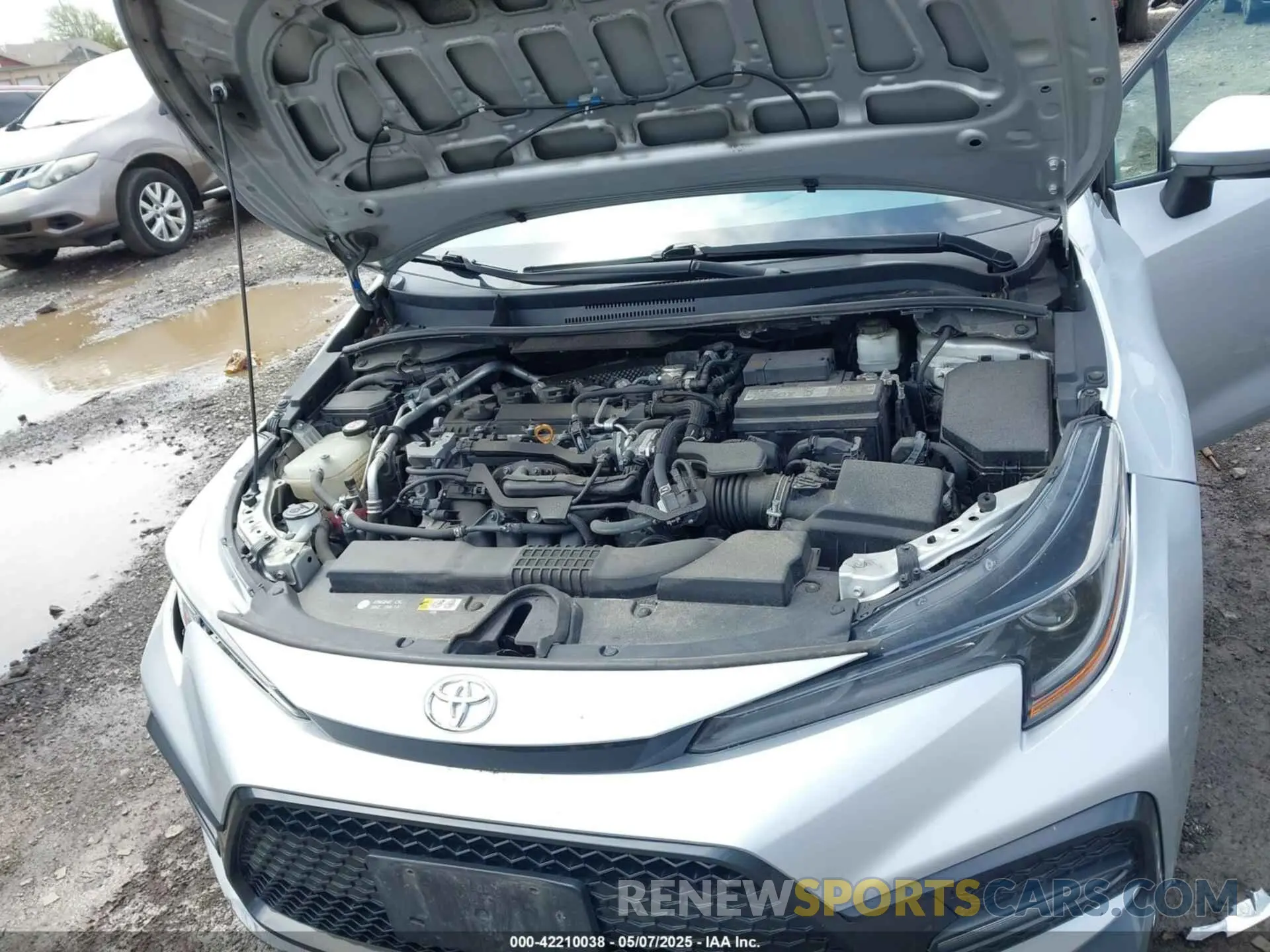 10 Photograph of a damaged car 5YFS4RCE5LP027651 TOYOTA COROLLA 2020