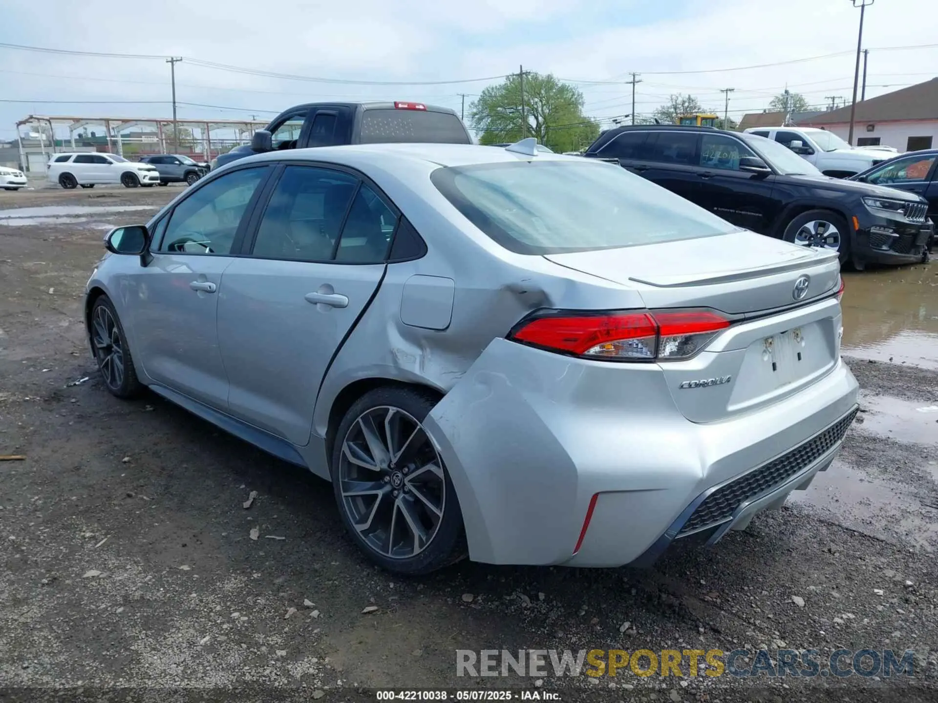 3 Photograph of a damaged car 5YFS4RCE5LP027651 TOYOTA COROLLA 2020