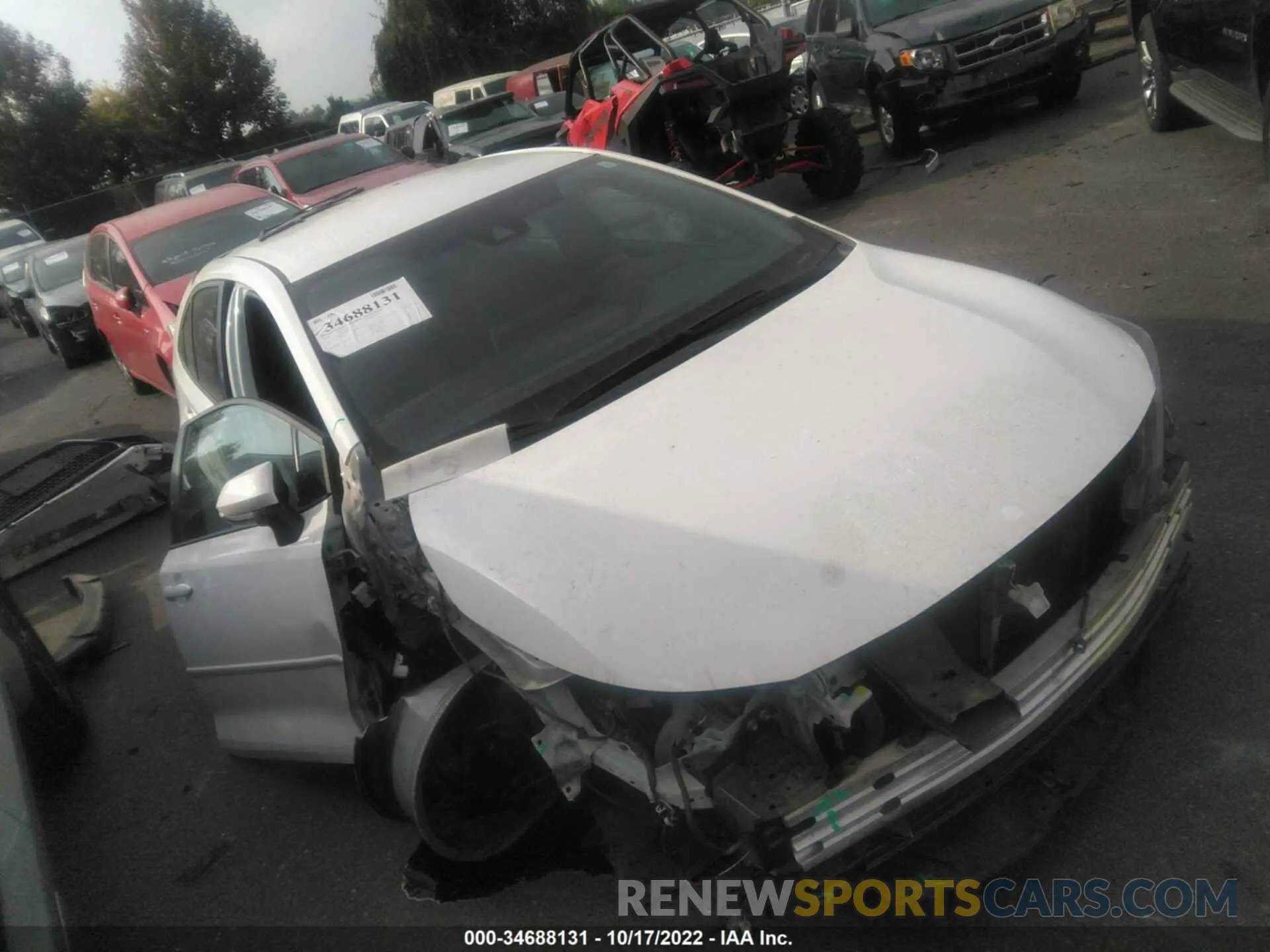 1 Photograph of a damaged car 5YFS4RCE5LP038150 TOYOTA COROLLA 2020