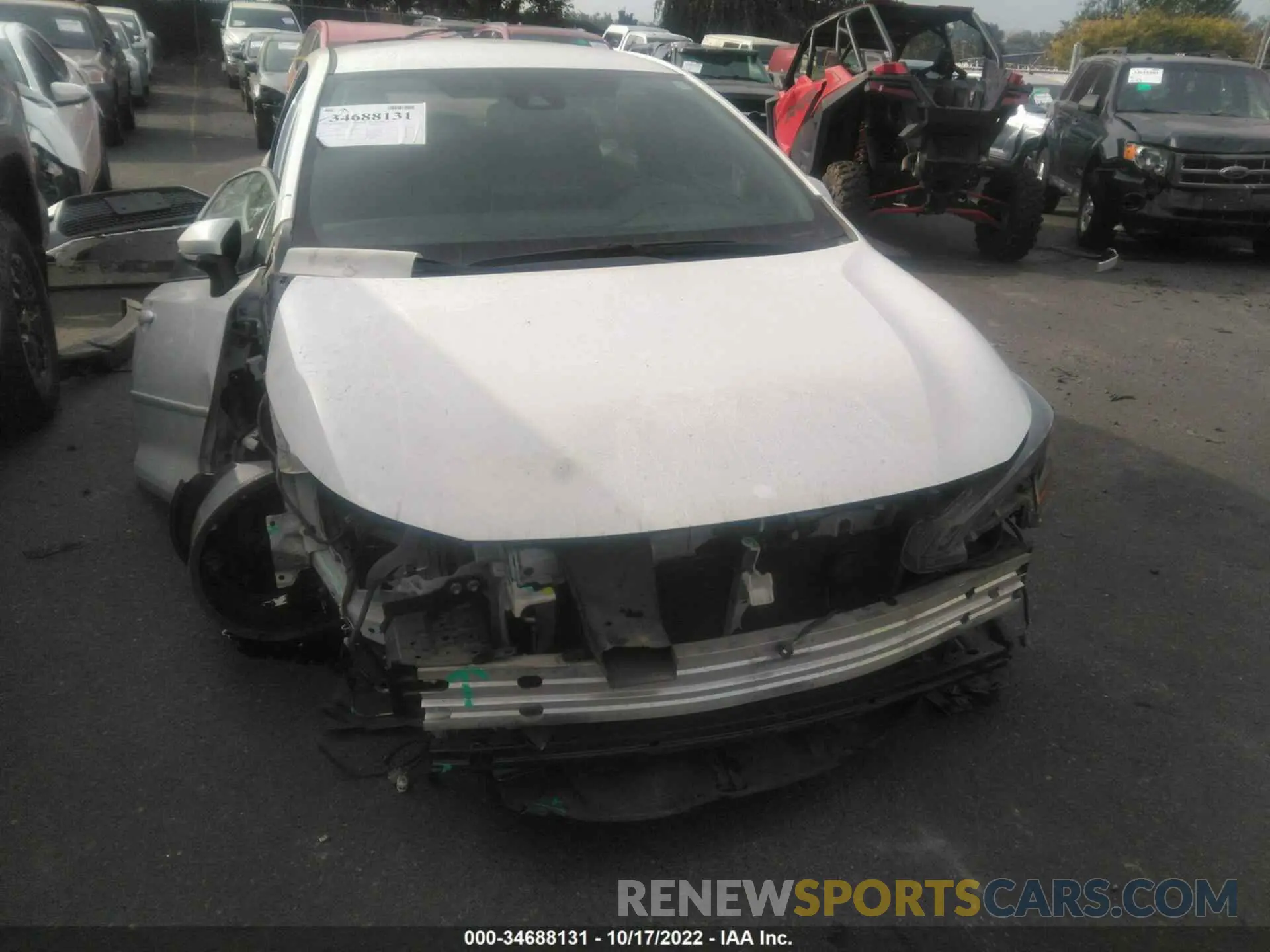 6 Photograph of a damaged car 5YFS4RCE5LP038150 TOYOTA COROLLA 2020