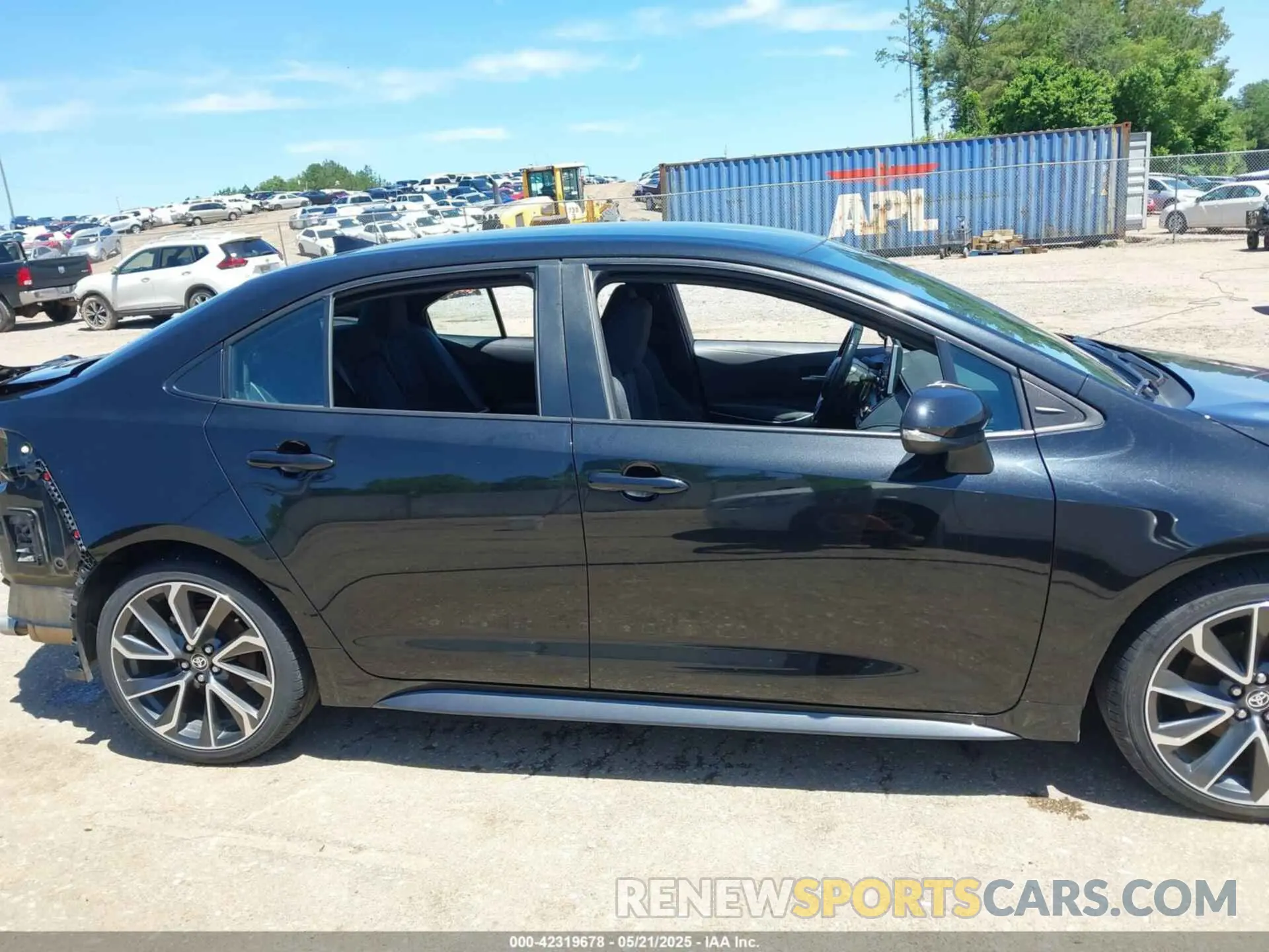 14 Photograph of a damaged car 5YFS4RCE5LP040822 TOYOTA COROLLA 2020