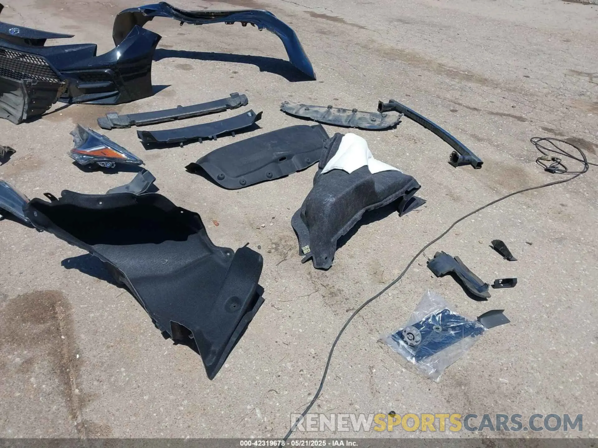 20 Photograph of a damaged car 5YFS4RCE5LP040822 TOYOTA COROLLA 2020