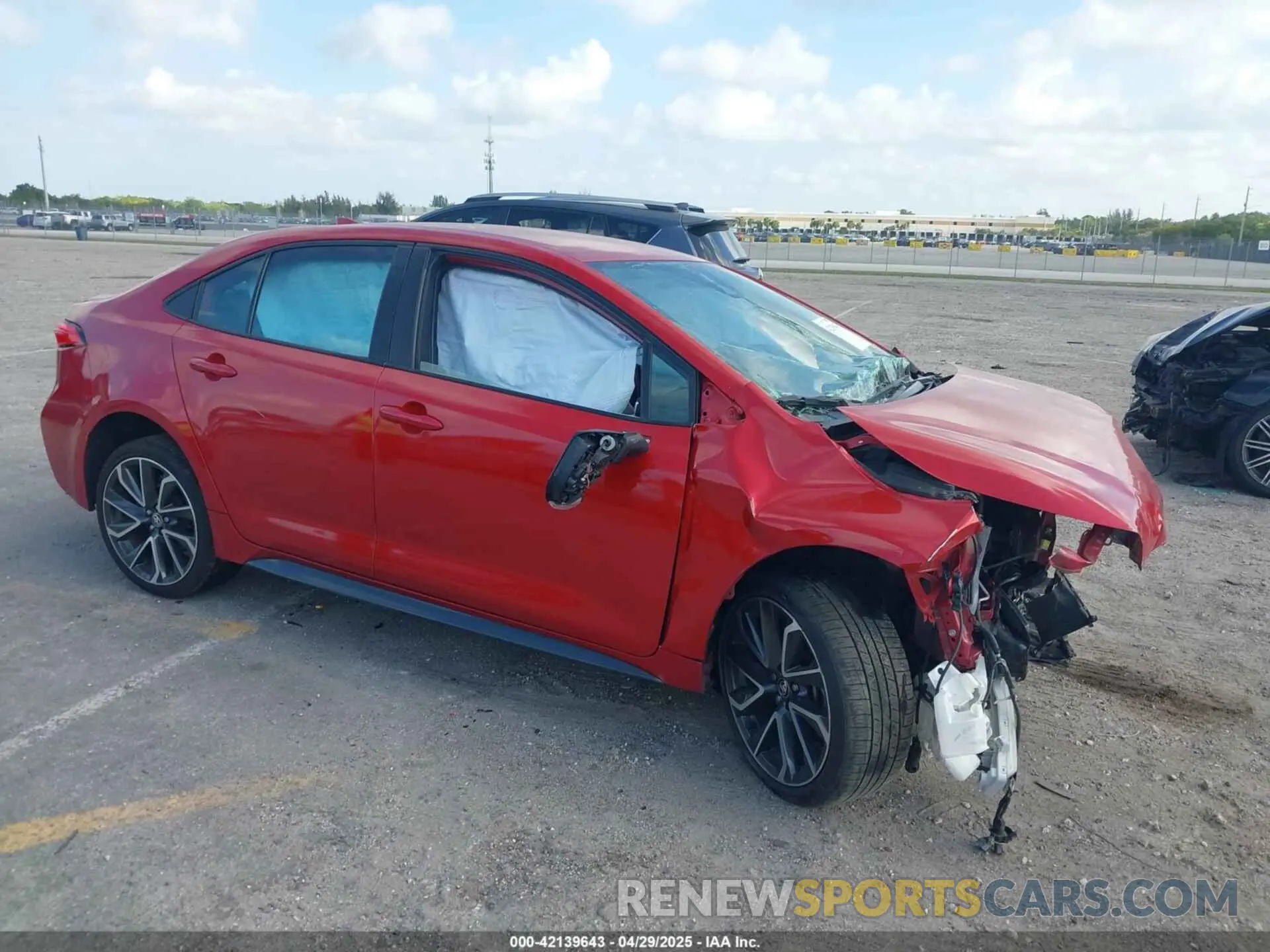 1 Photograph of a damaged car 5YFS4RCE5LP041534 TOYOTA COROLLA 2020