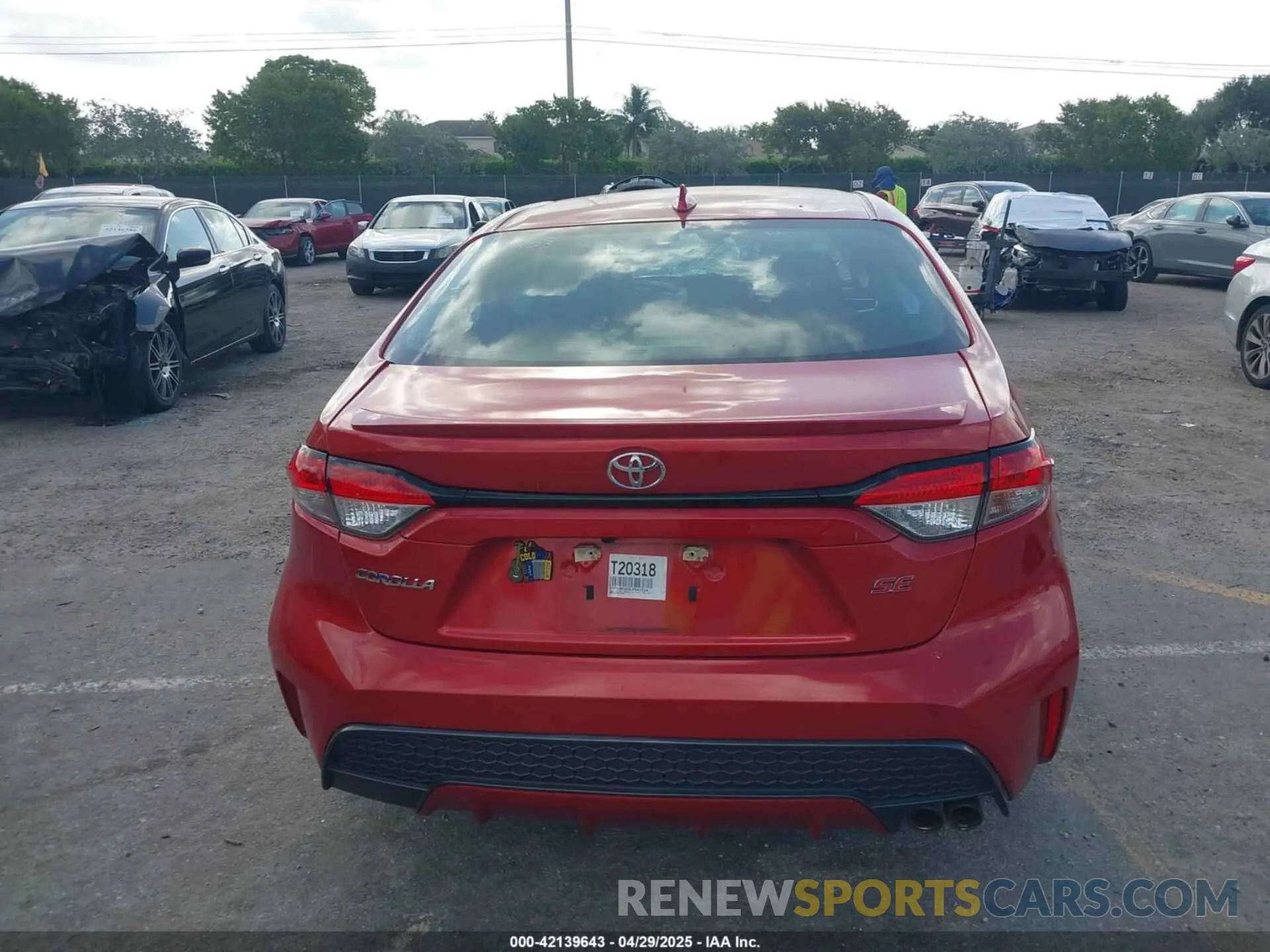 16 Photograph of a damaged car 5YFS4RCE5LP041534 TOYOTA COROLLA 2020