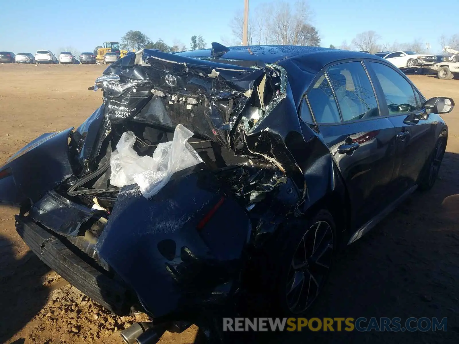 4 Photograph of a damaged car 5YFS4RCE5LP048855 TOYOTA COROLLA 2020
