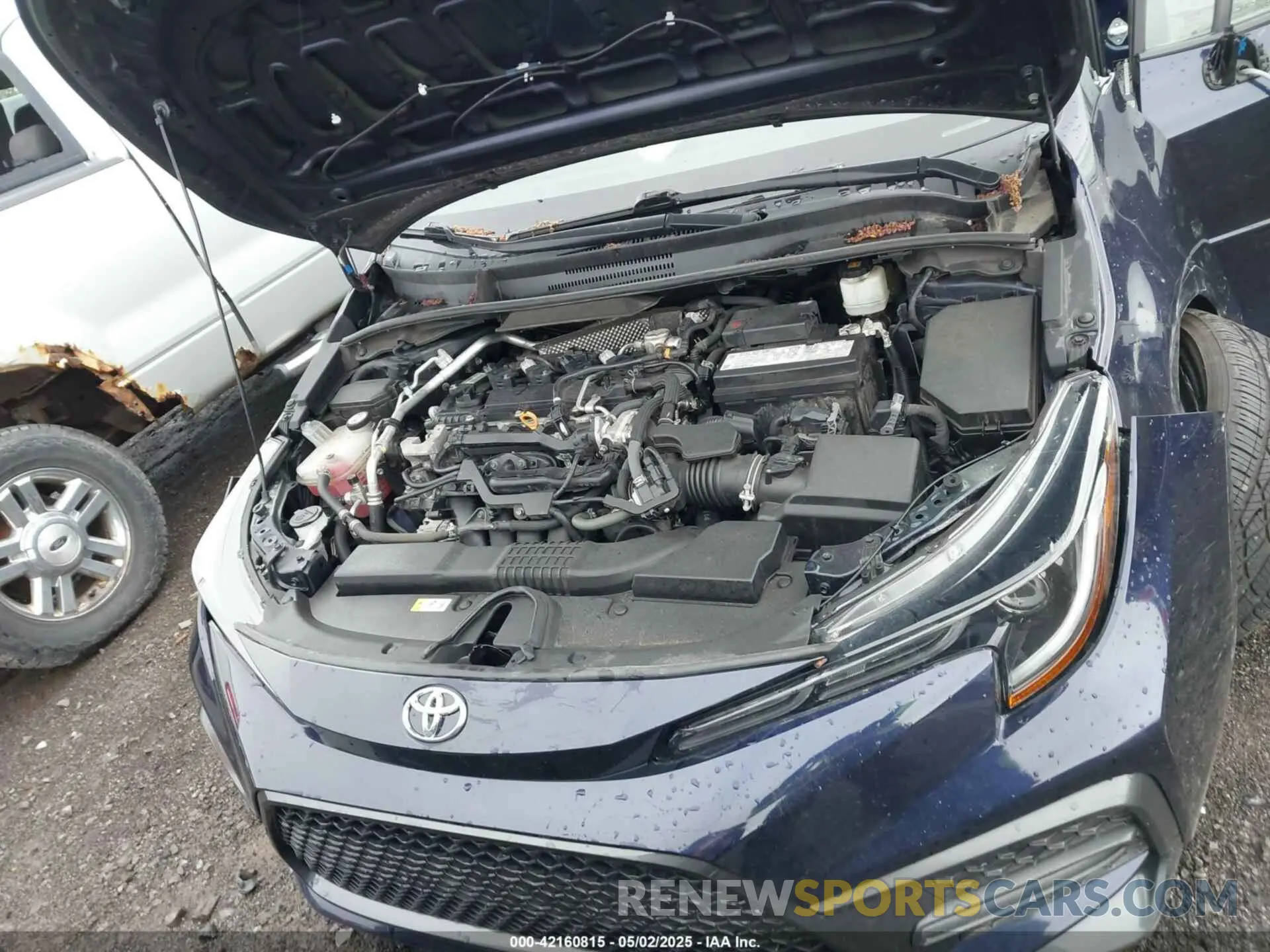 10 Photograph of a damaged car 5YFS4RCE5LP050475 TOYOTA COROLLA 2020