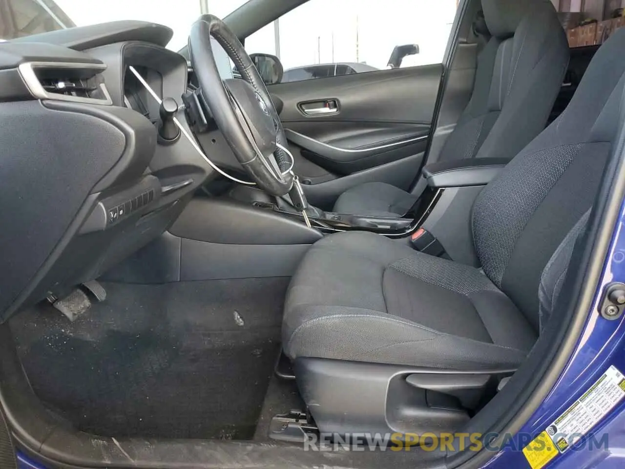 7 Photograph of a damaged car 5YFS4RCE5LP053585 TOYOTA COROLLA 2020