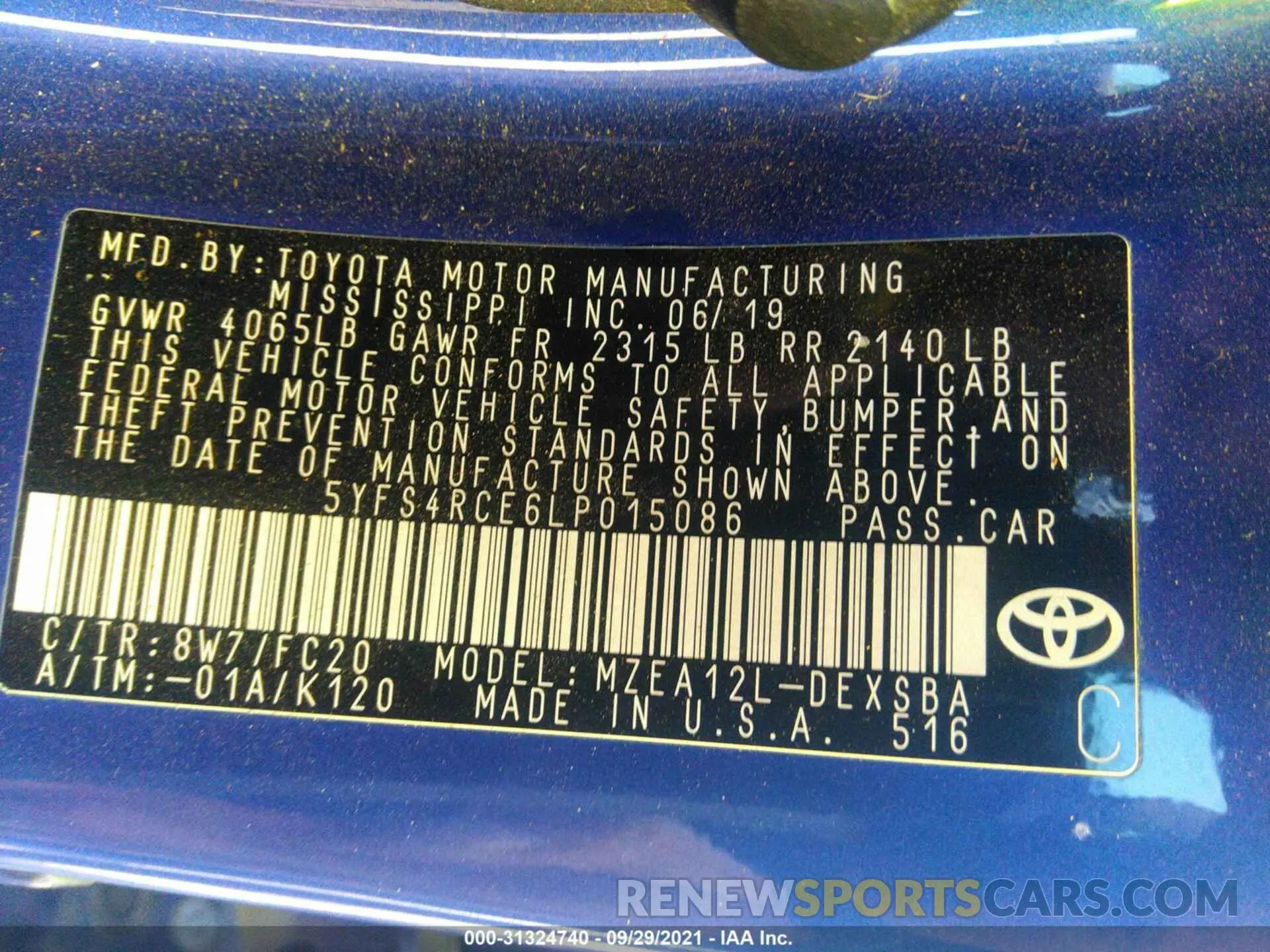9 Photograph of a damaged car 5YFS4RCE6LP015086 TOYOTA COROLLA 2020