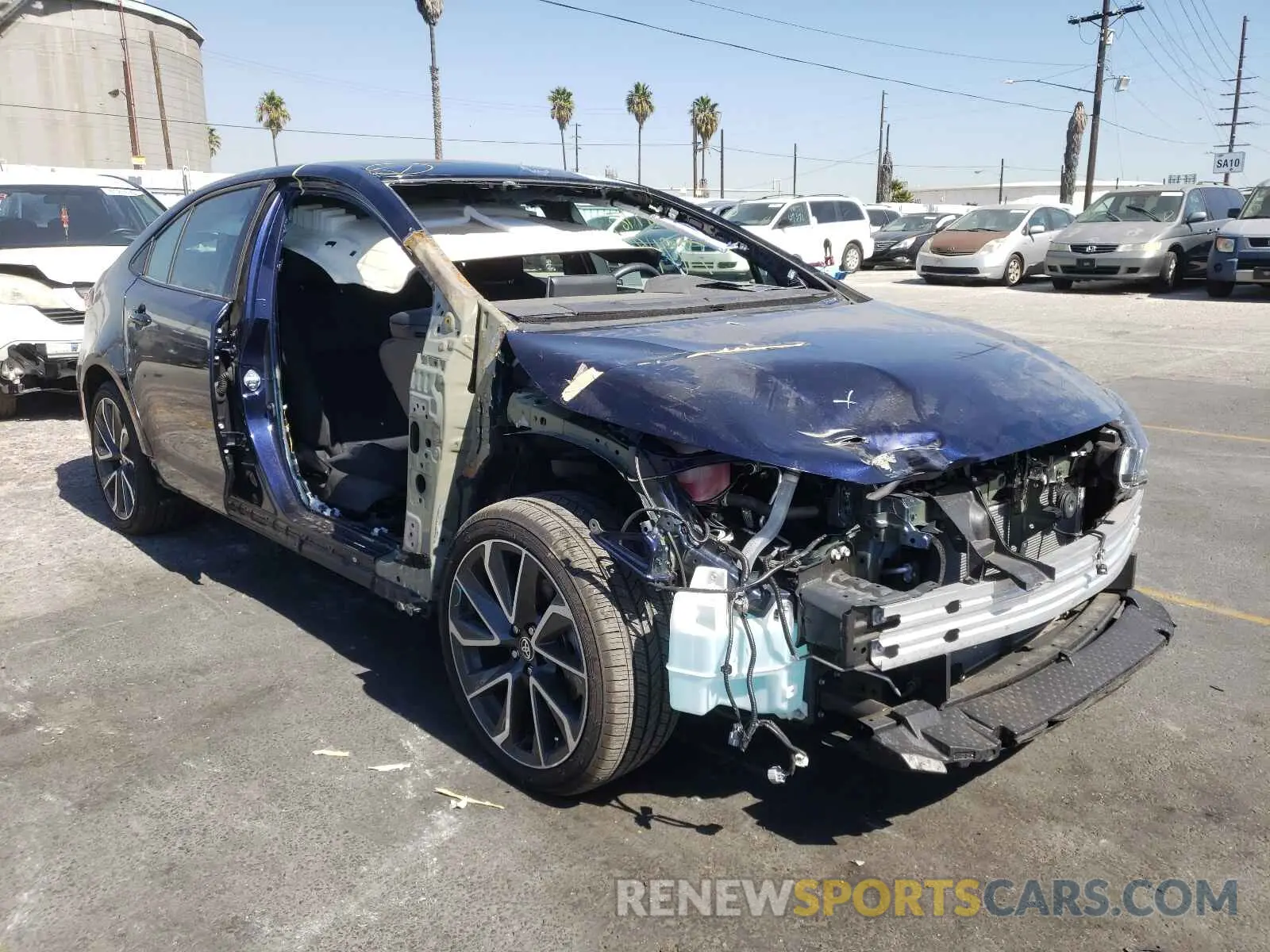 1 Photograph of a damaged car 5YFS4RCE6LP015959 TOYOTA COROLLA 2020