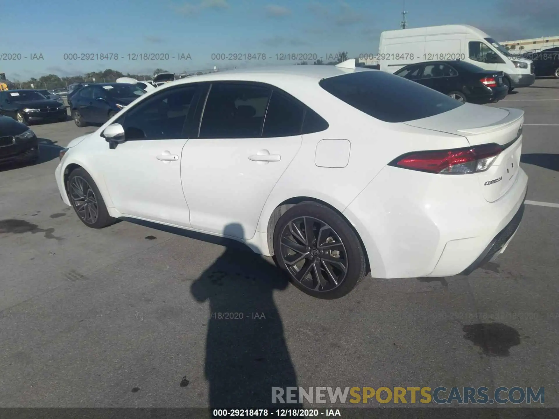 3 Photograph of a damaged car 5YFS4RCE6LP028291 TOYOTA COROLLA 2020