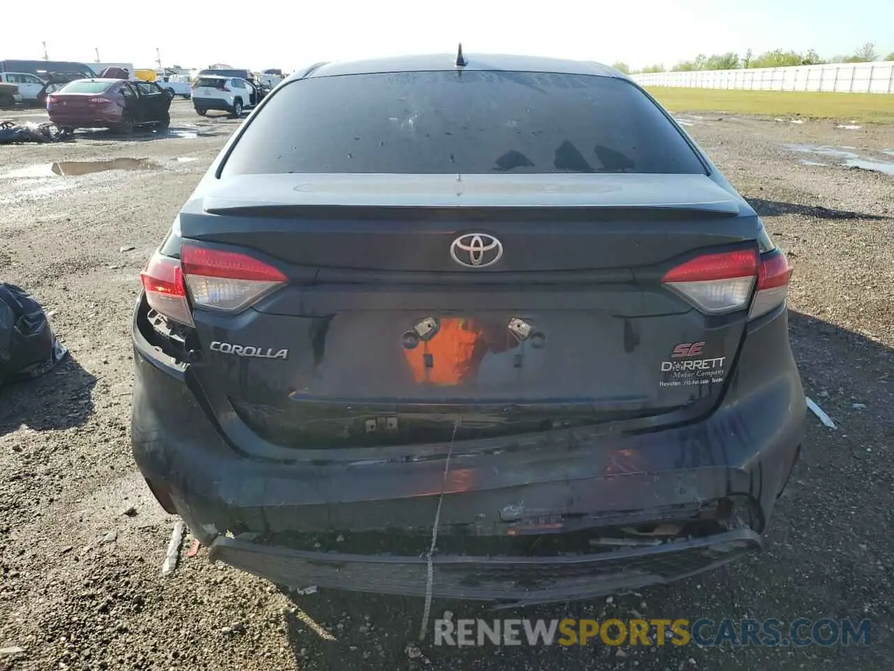 6 Photograph of a damaged car 5YFS4RCE6LP049075 TOYOTA COROLLA 2020