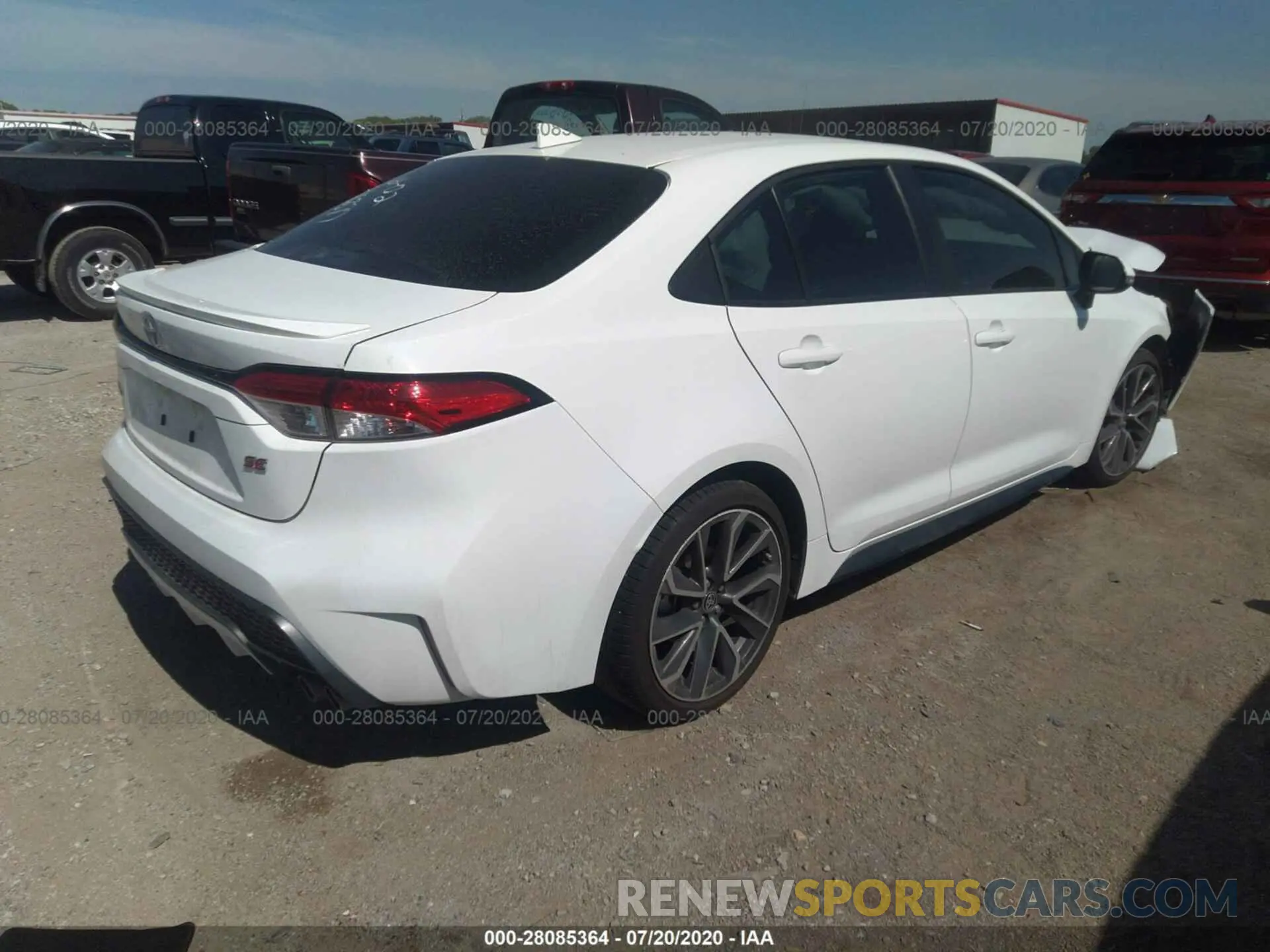 4 Photograph of a damaged car 5YFS4RCE6LP050484 TOYOTA COROLLA 2020