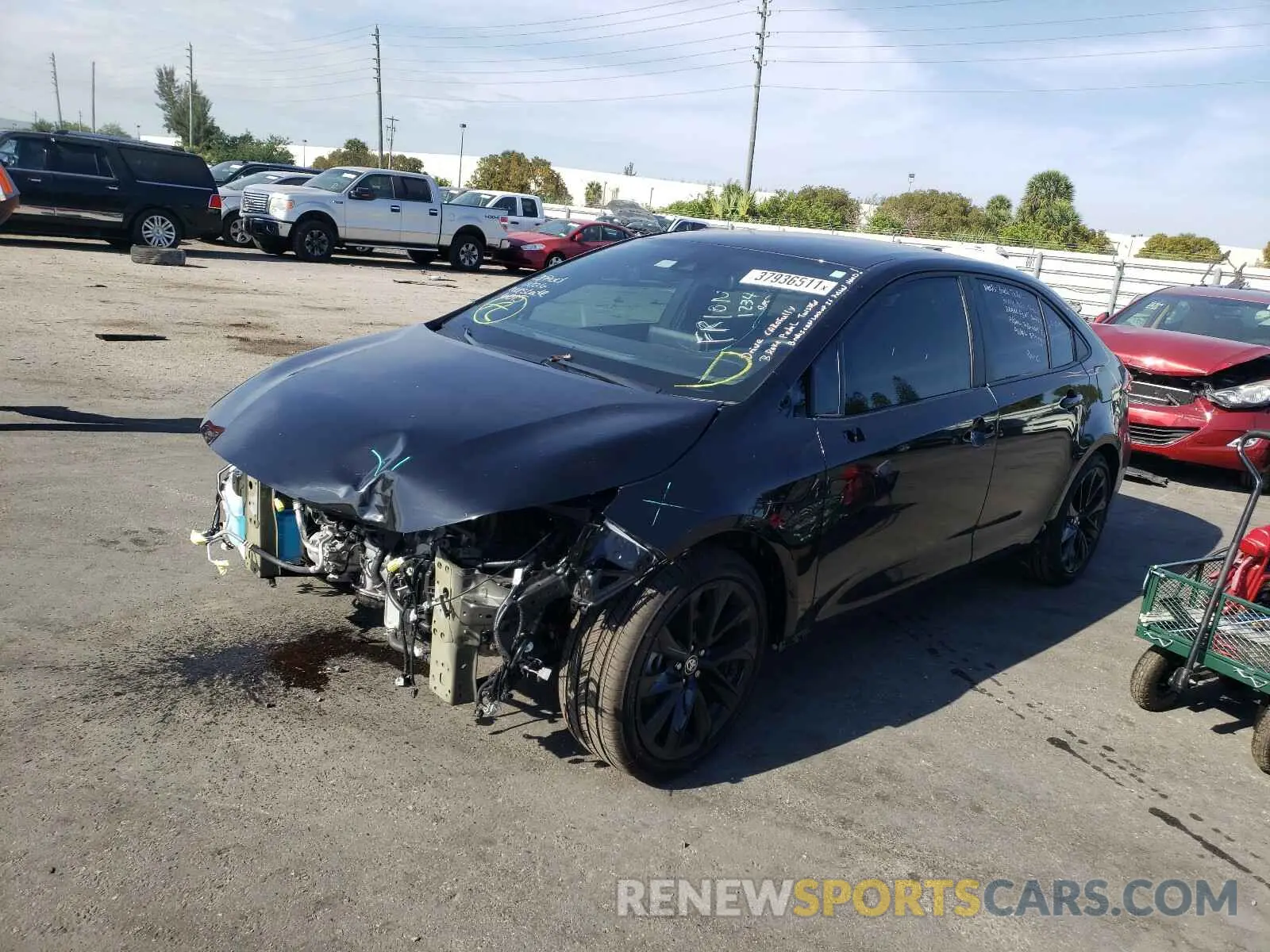 2 Photograph of a damaged car 5YFS4RCE6LP055152 TOYOTA COROLLA 2020