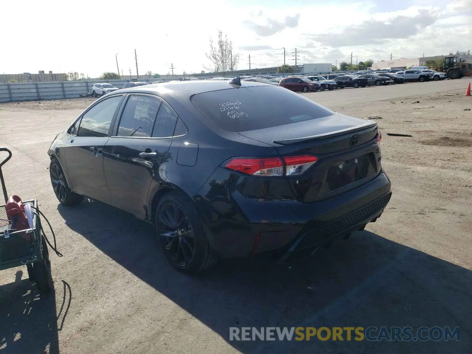 3 Photograph of a damaged car 5YFS4RCE6LP055152 TOYOTA COROLLA 2020