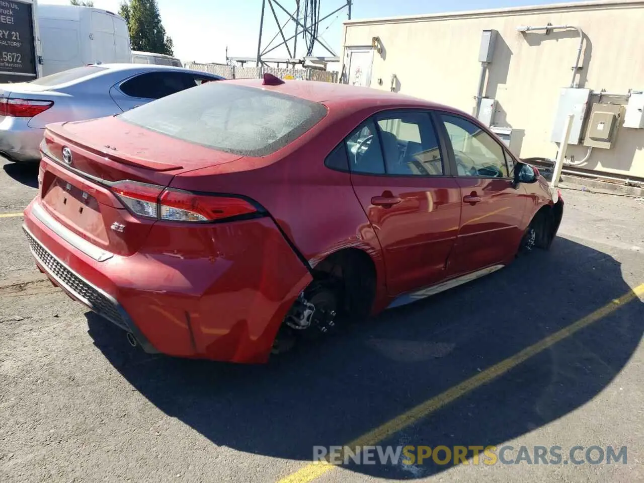 3 Photograph of a damaged car 5YFS4RCE6LP057645 TOYOTA COROLLA 2020
