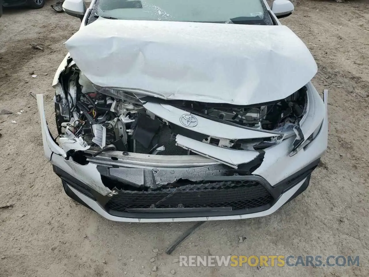 12 Photograph of a damaged car 5YFS4RCE7LP023990 TOYOTA COROLLA 2020