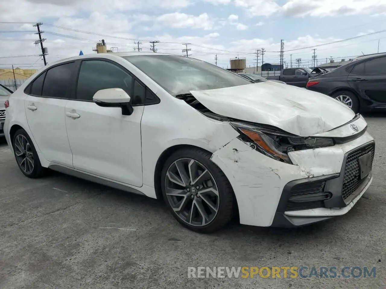 4 Photograph of a damaged car 5YFS4RCE7LP027778 TOYOTA COROLLA 2020